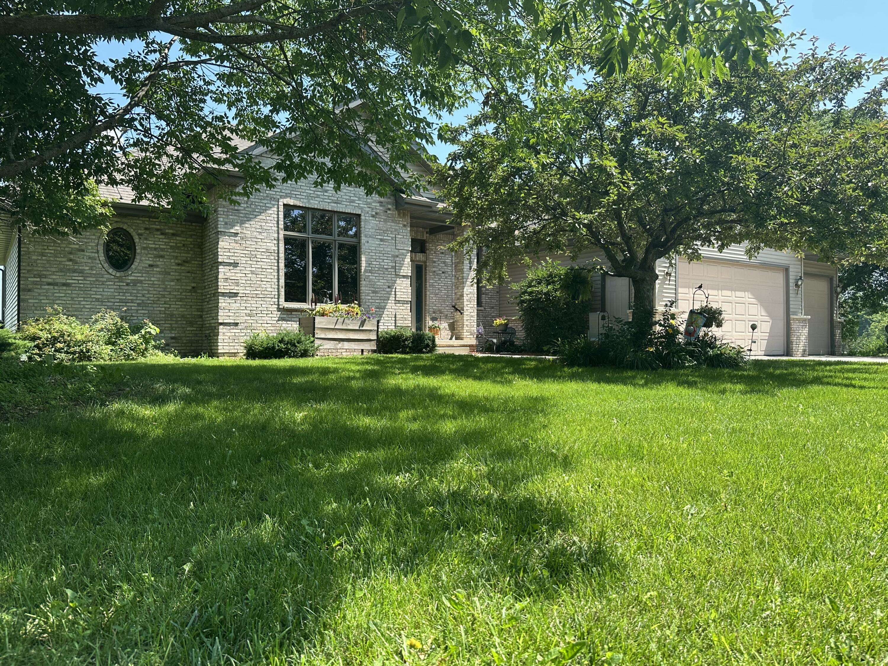 Kossuth, WI 54247,5509 Thunder Rd