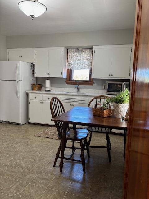 Milwaukee, WI 53213,206 N 77th St