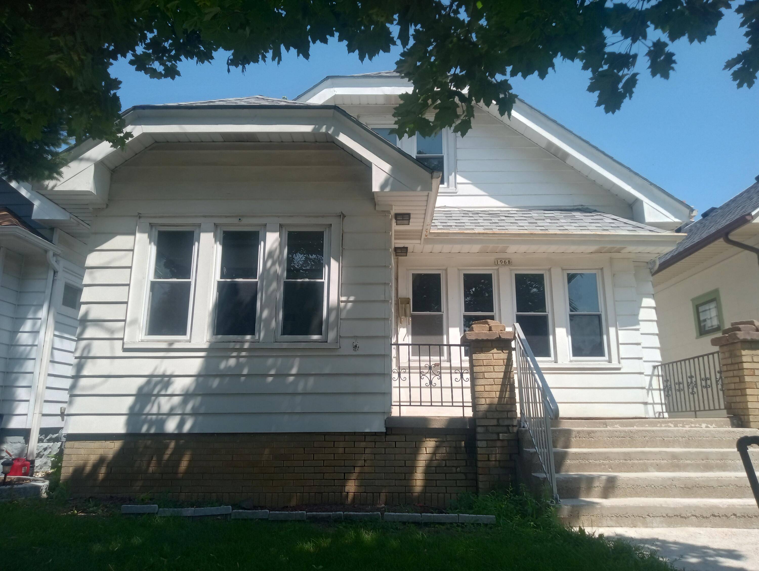 West Allis, WI 53219,1968 S 72nd St
