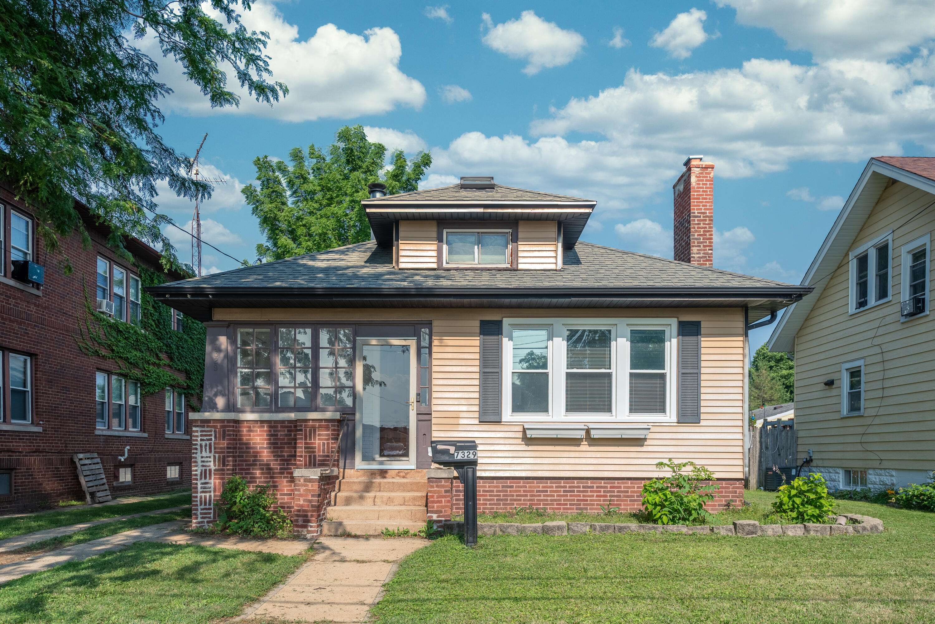 Kenosha, WI 53143,7329 28th Ave