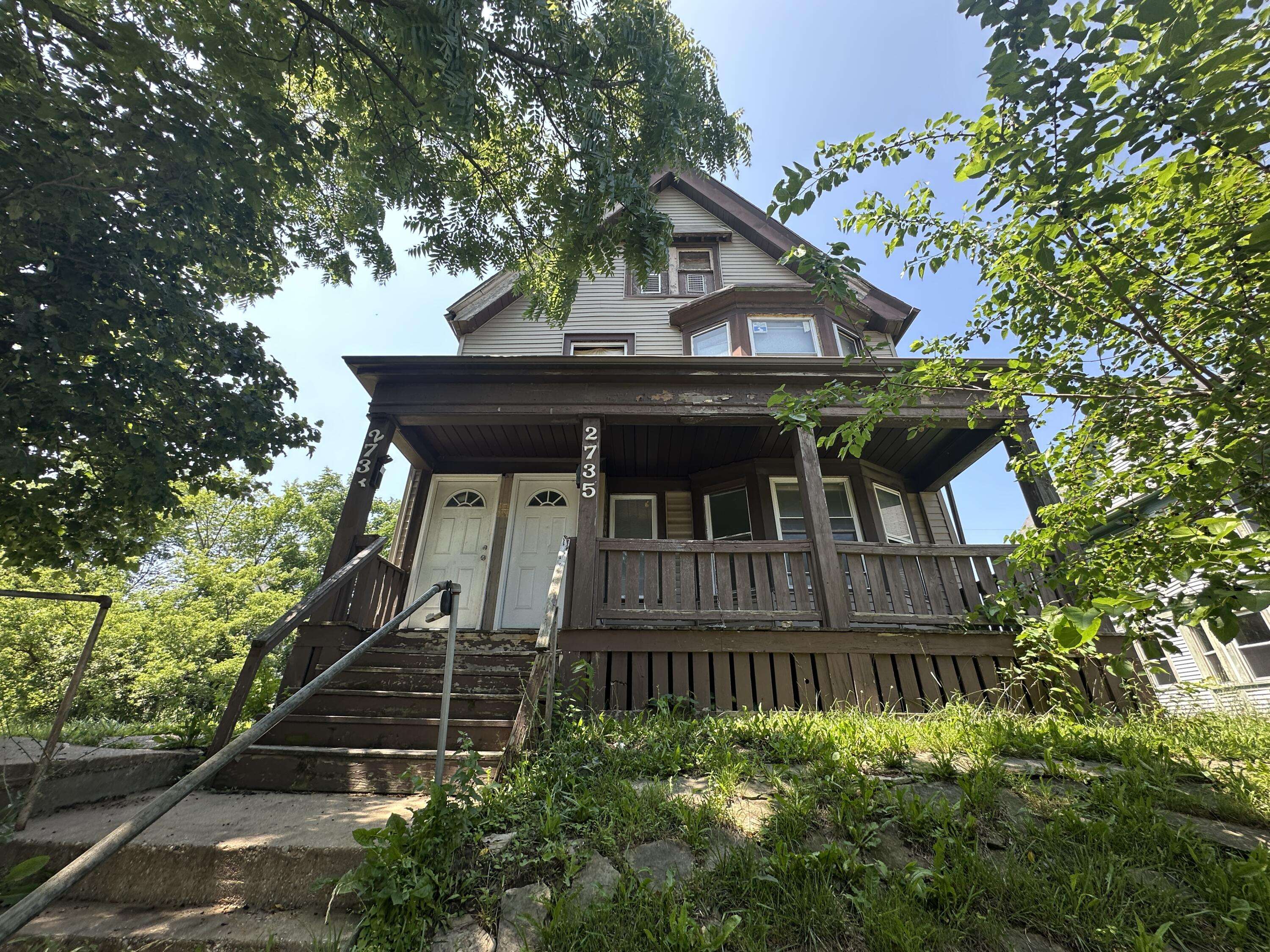 Milwaukee, WI 53206,2733 N 12th St