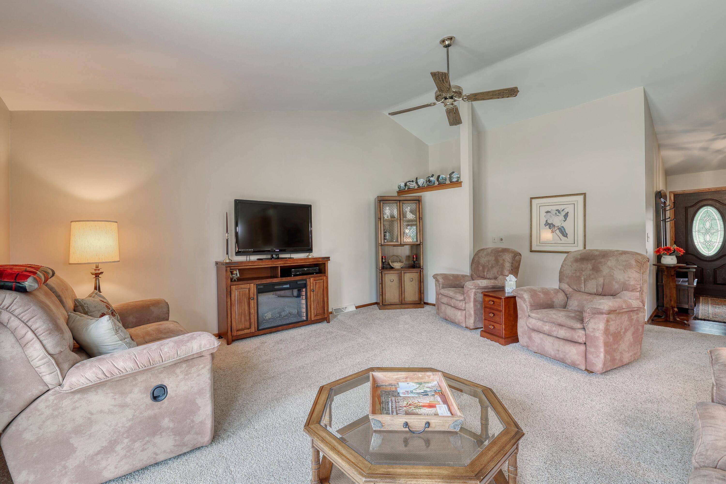 Mukwonago, WI 53149,W327S8027 County Road EE -