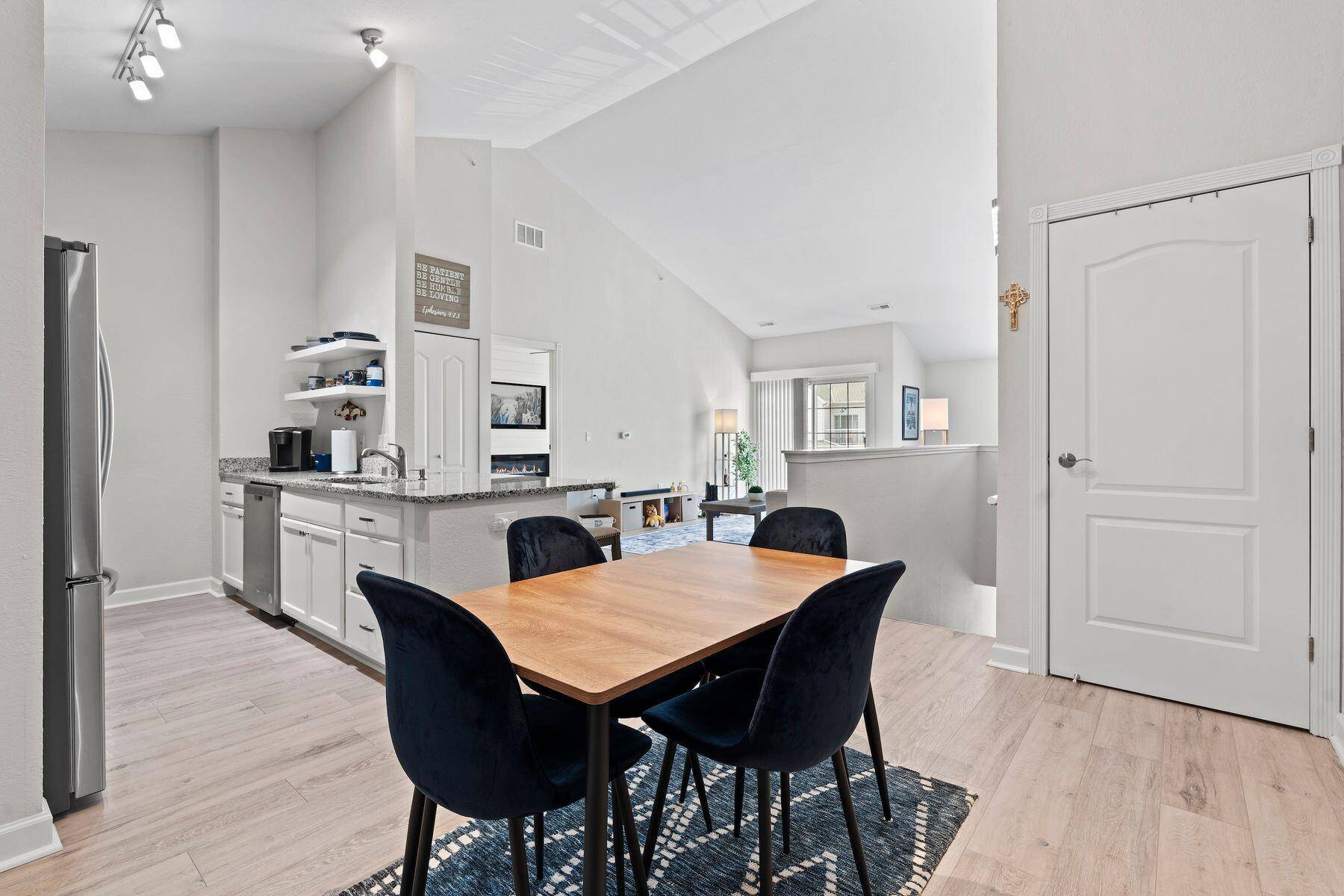 Waukesha, WI 53188,2718 Northview Rd Unit 3