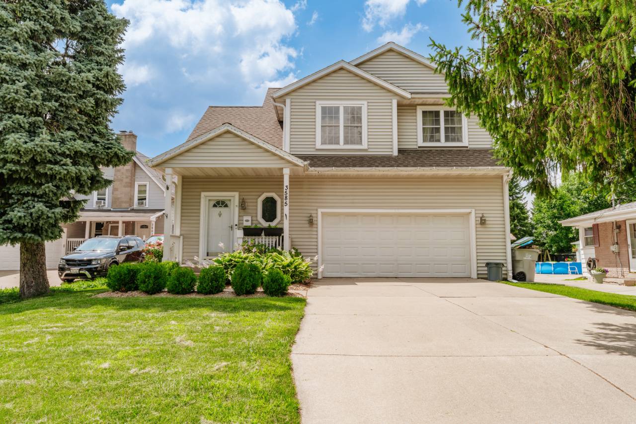 Milwaukee, WI 53228,3585 S 92nd St