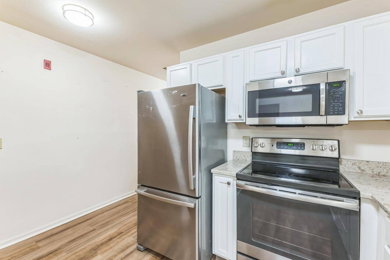 Mount Pleasant, WI 53406,1203 N Sunnyslope Dr Unit 101