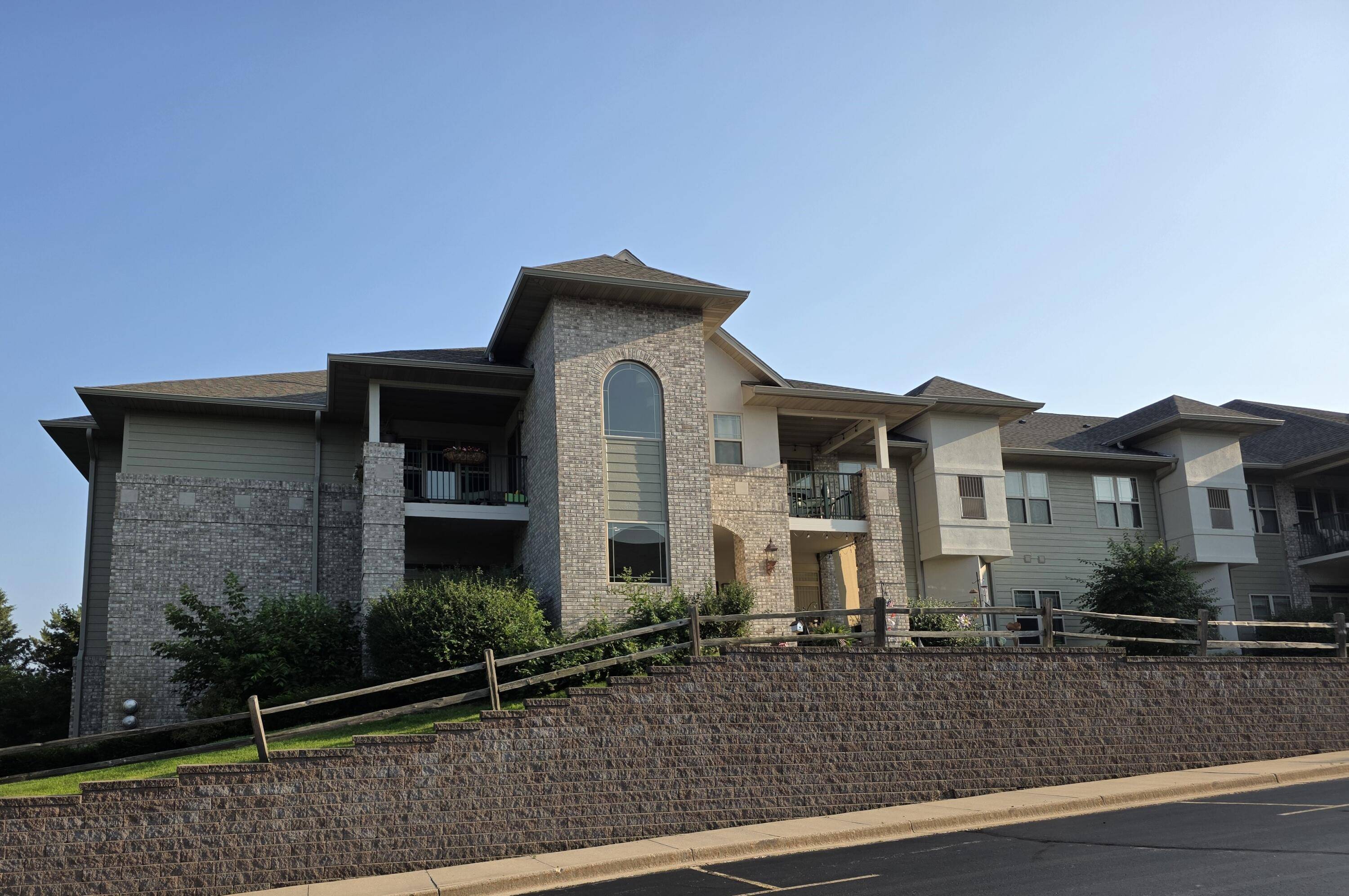 West Bend, WI 53090,450 N Silverbrook Dr Unit 208