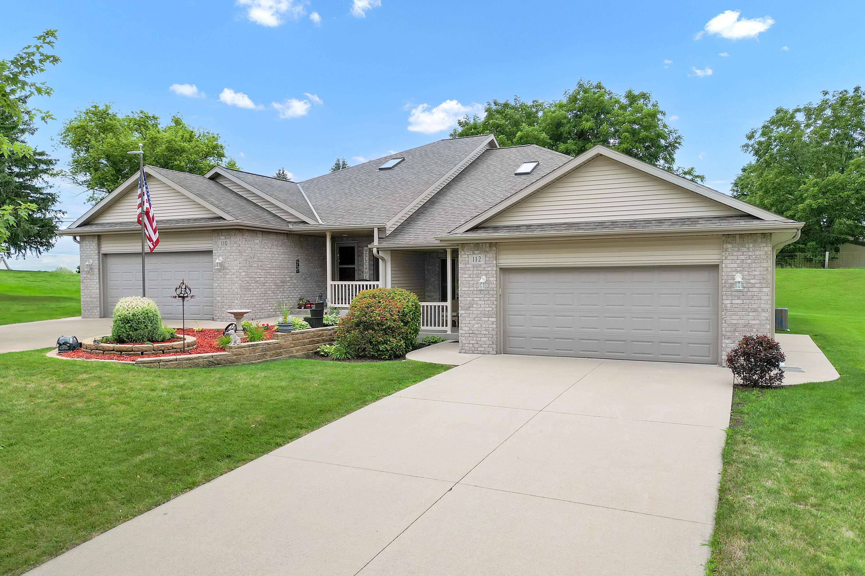 Watertown, WI 53094,112 S Concord Pl