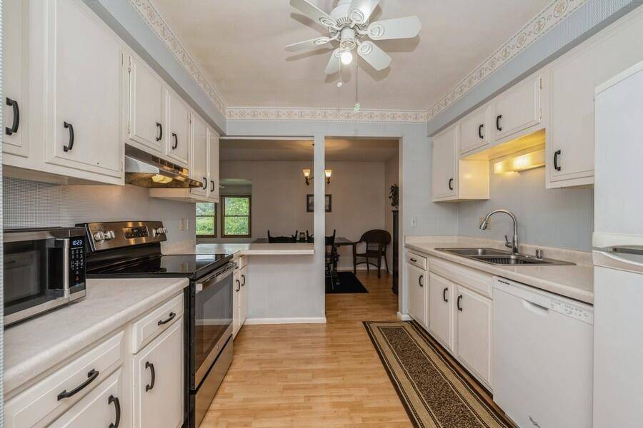 Fontana, WI 53125,350 County Road B - Unit 8