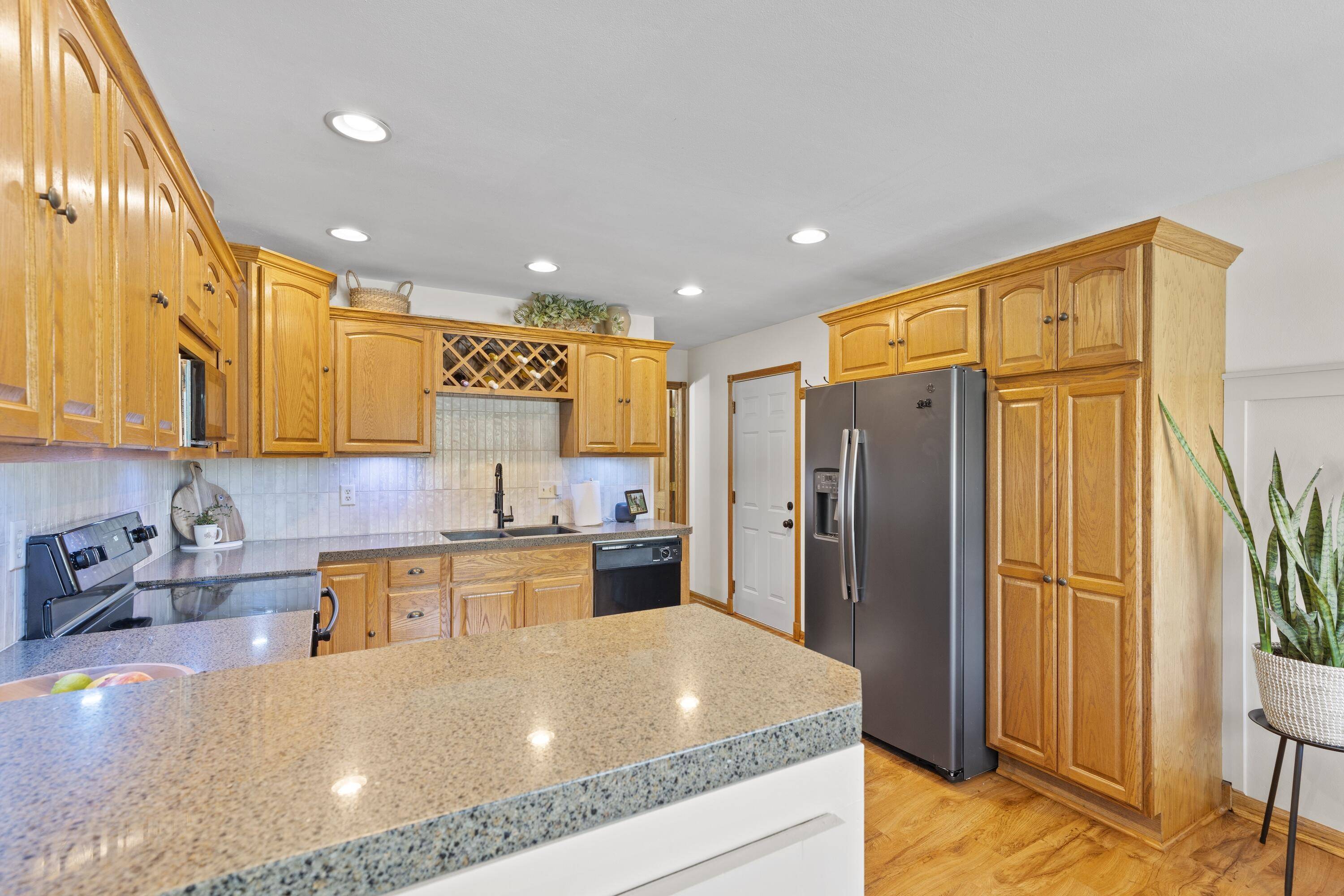 Jackson, WI 53037,N171W20498 Valley Dr