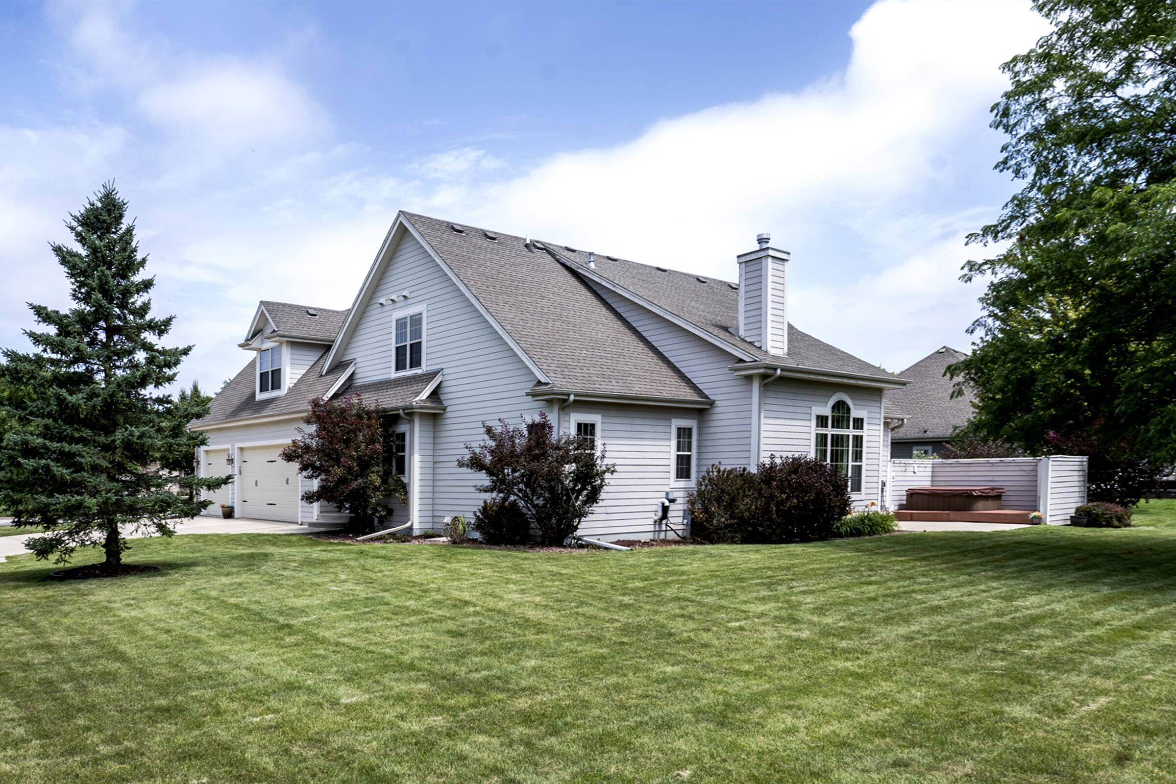 Franklin, WI 53132,9729 W Prairie Grass Way Way