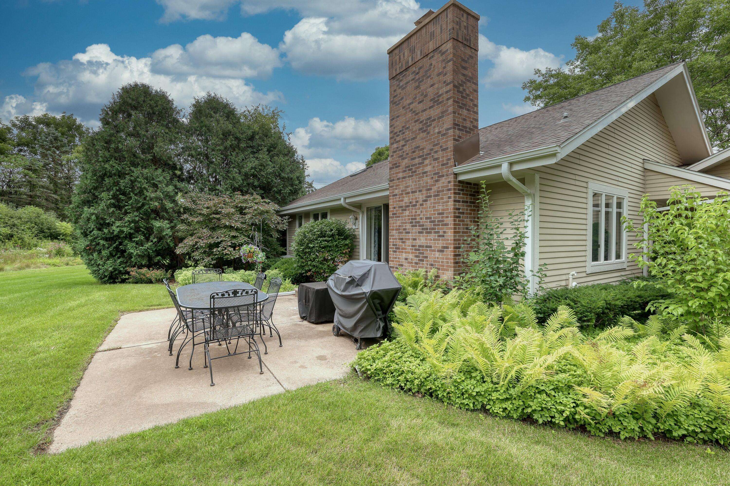 Waukesha, WI 53188,103 Harrogate Dr