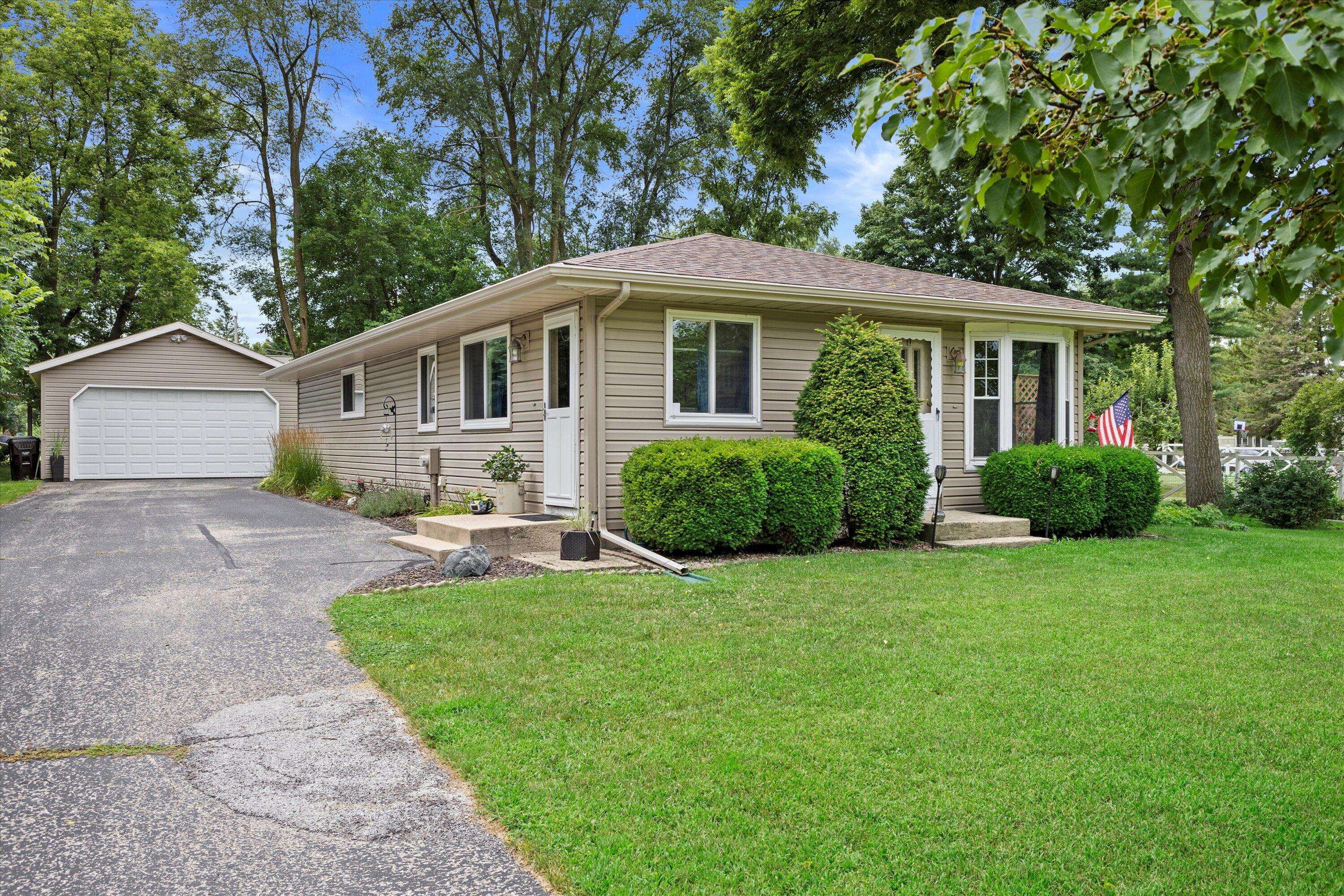 Palmyra, WI 53156,305 N 1st St