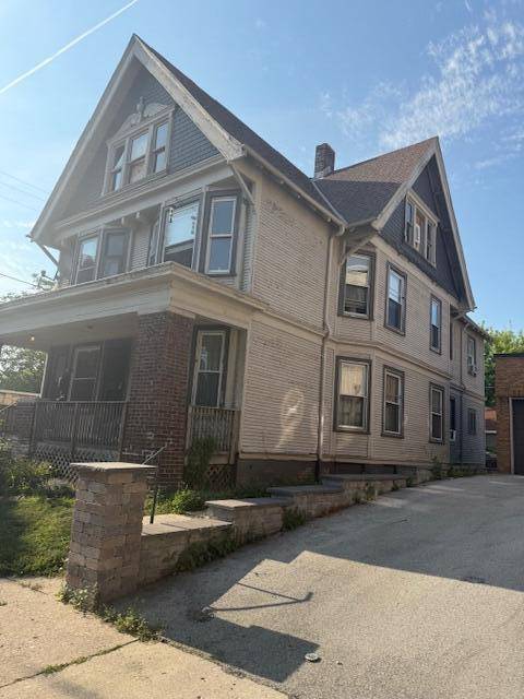 Milwaukee, WI 53212,518 E Lloyd St Unit 520