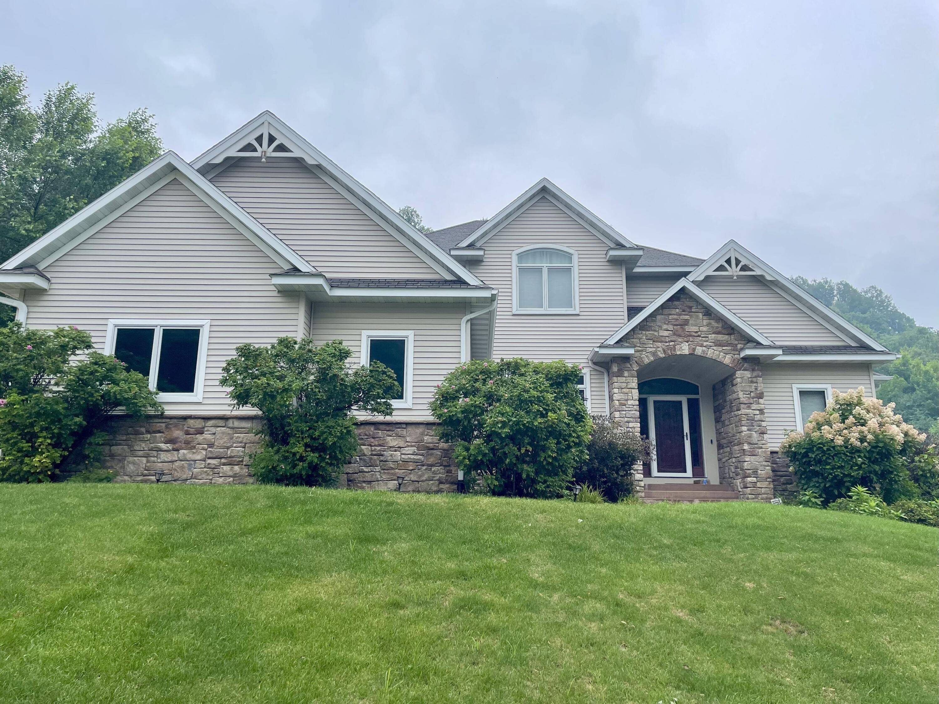 Onalaska, WI 54650,1110 Aspen Valley Dr