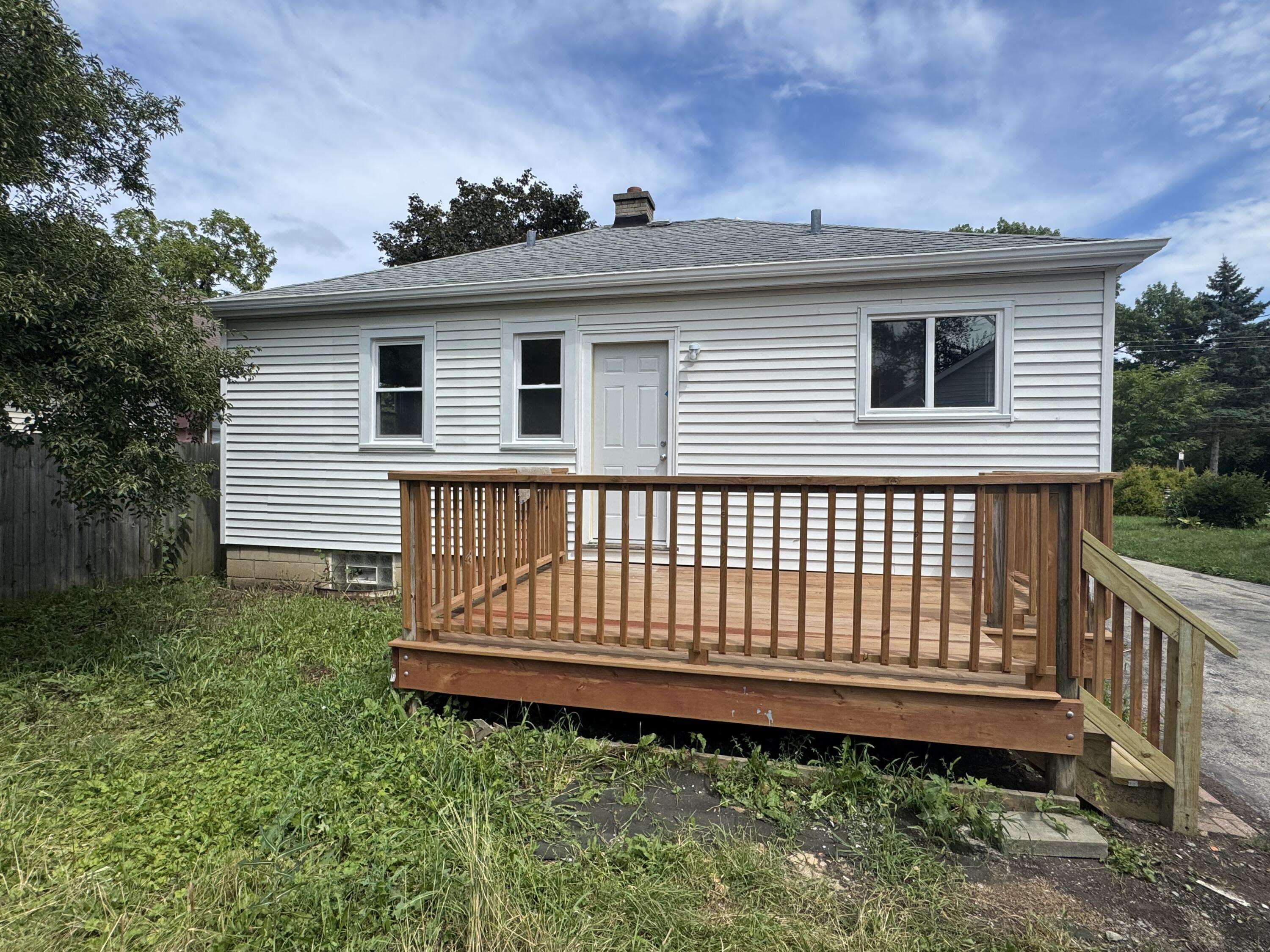 Greenfield, WI 53220,5241 S 51st St