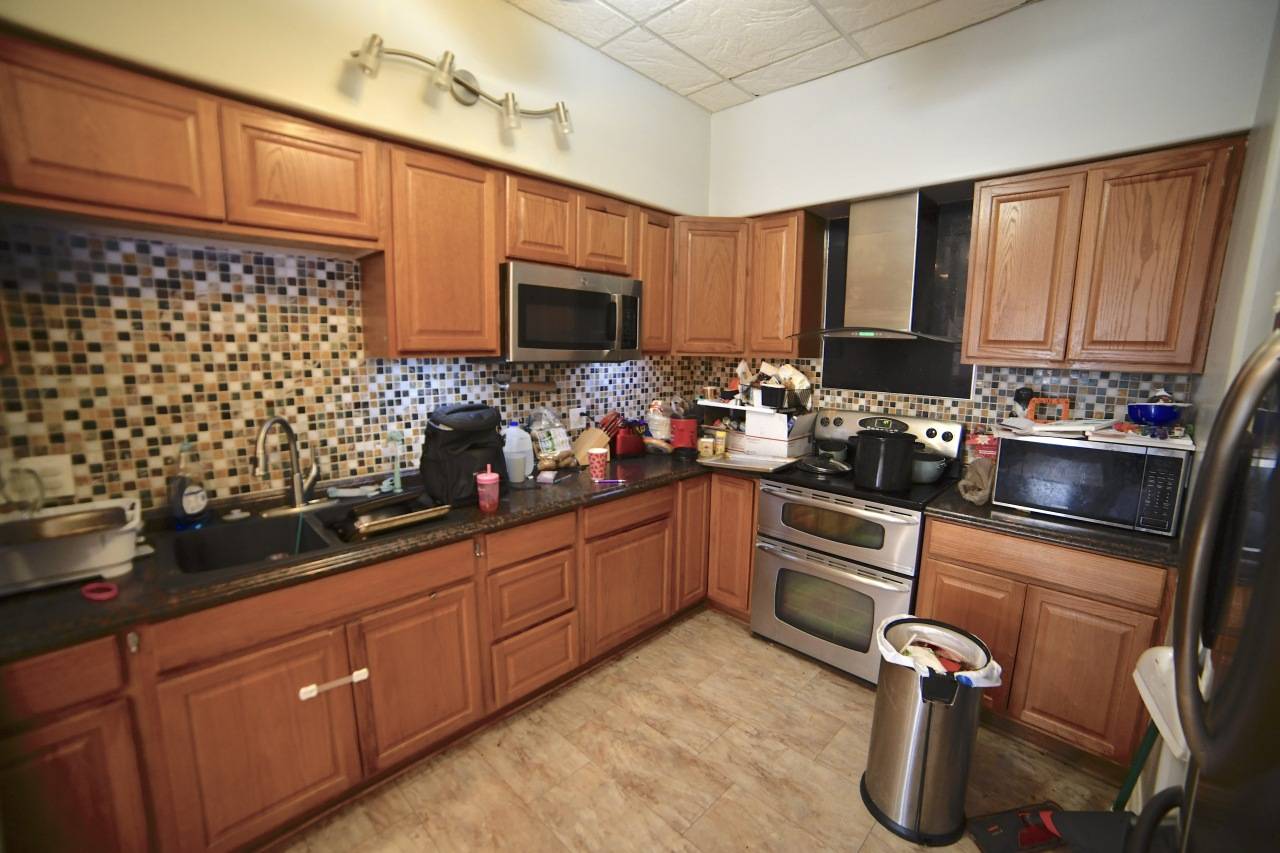 West Allis, WI 53214,8601 W Greenfield Ave