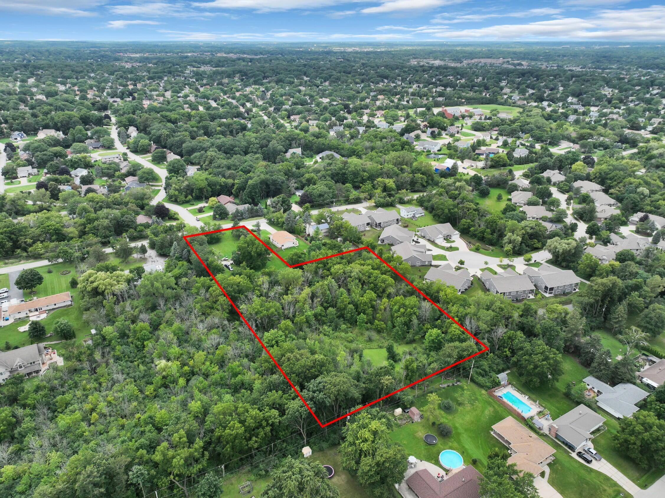 Greenfield, WI 53228,4120 S 124th St