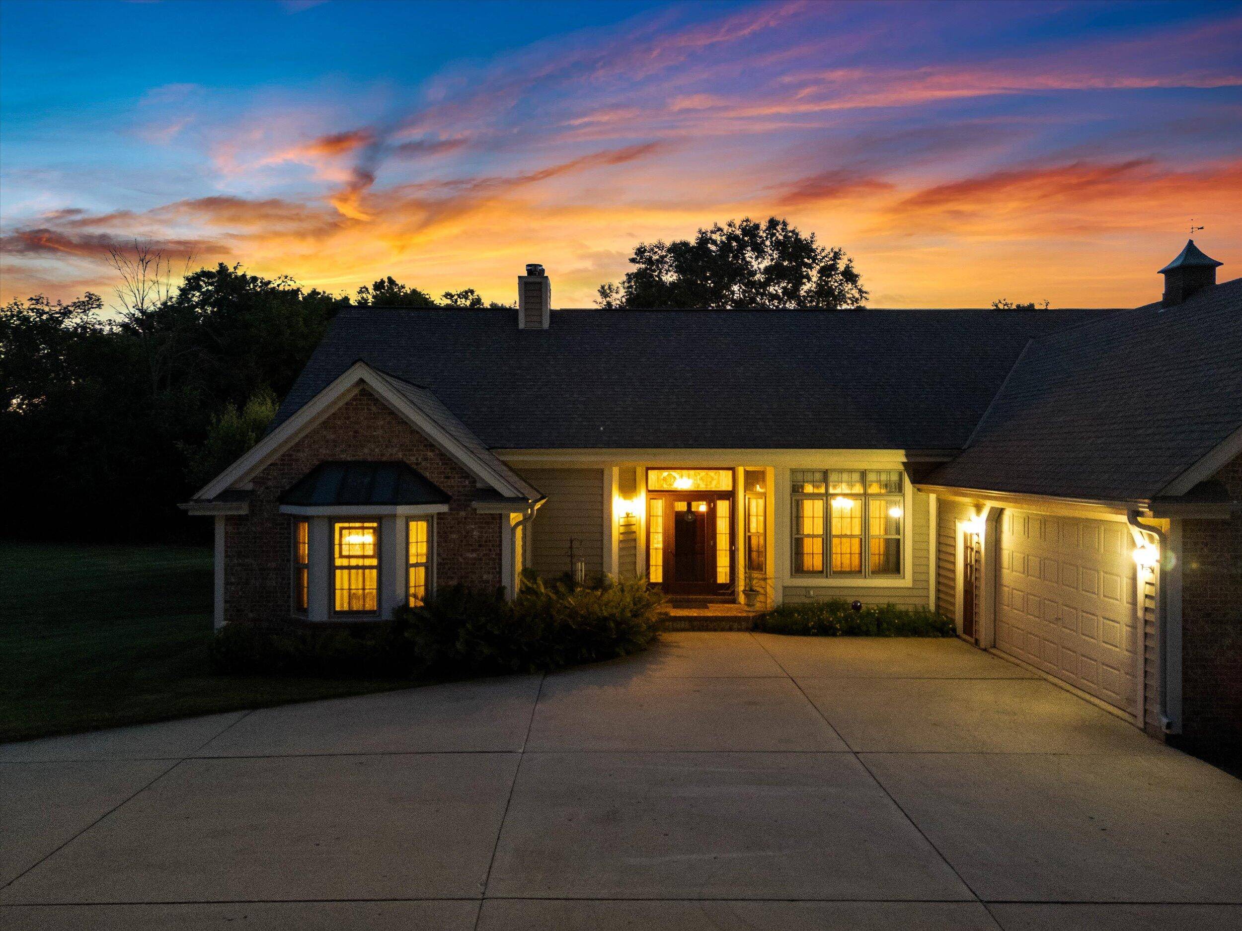 Grafton, WI 53024,2075 Parkwood Ct