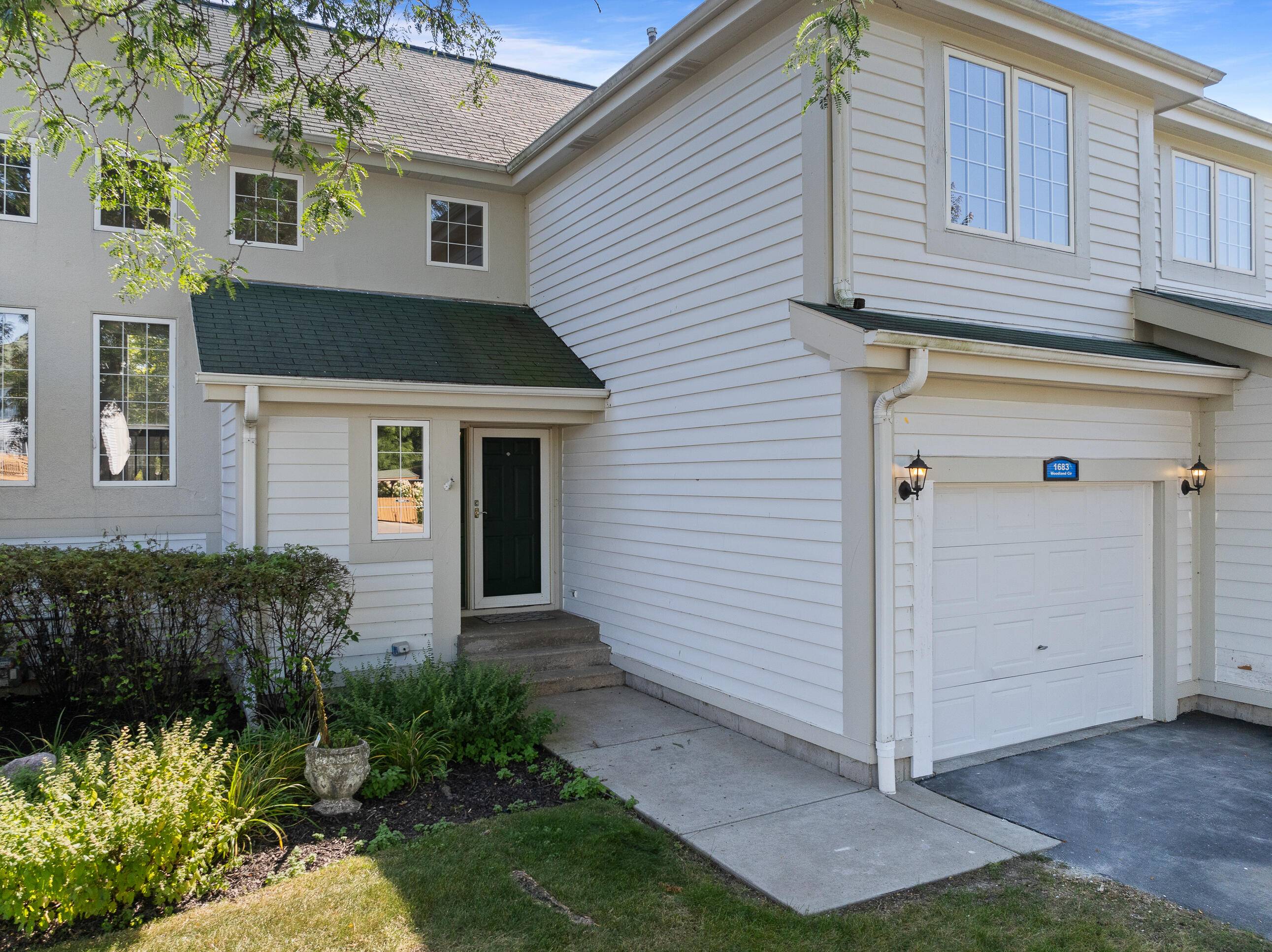 Geneva, WI 53147,1683 Woodland Cir Unit 12-31