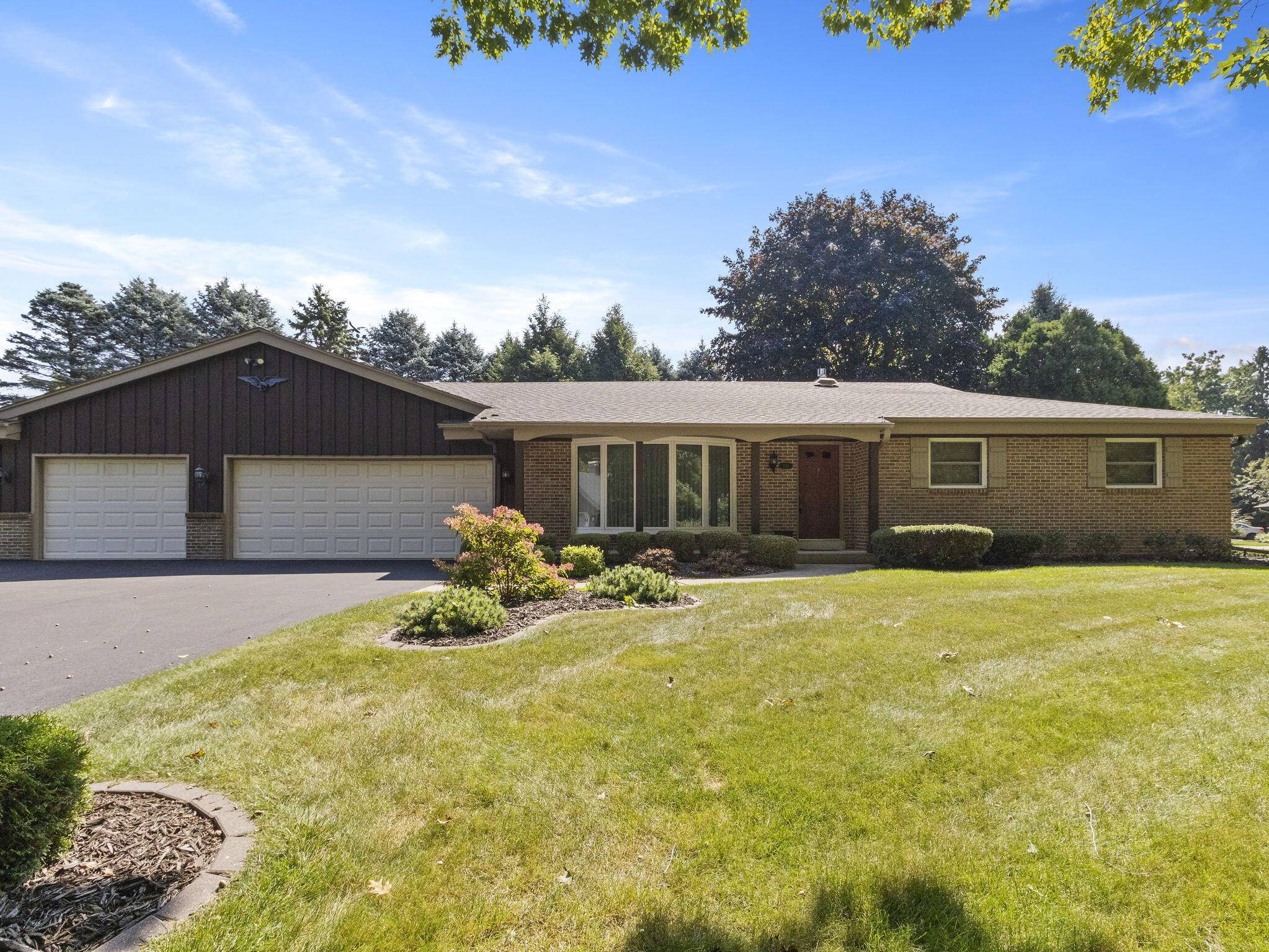 Wind Point, WI 53402,5119 Valley Trl
