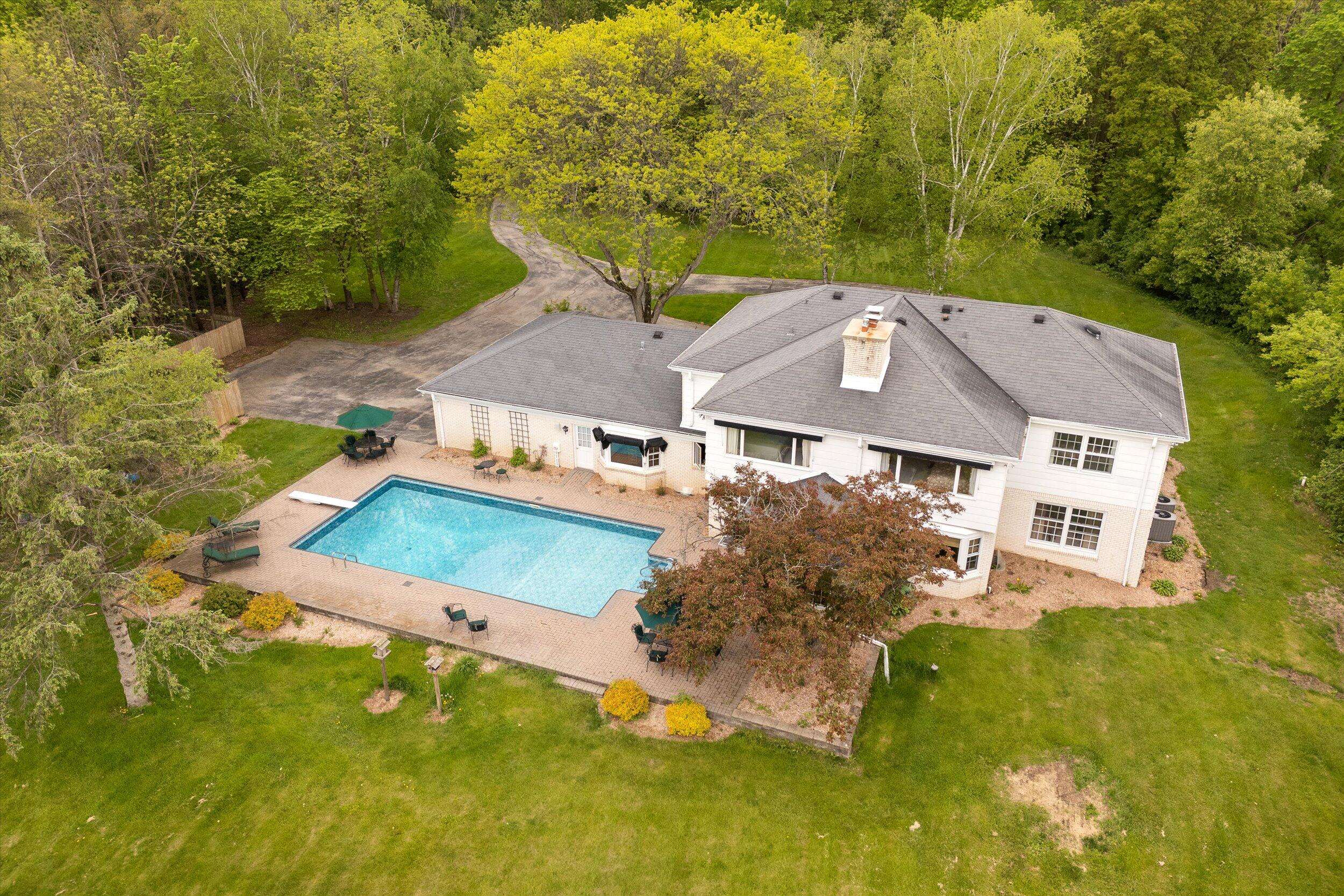 Mequon, WI 53097,8704 W Bonniwell Rd