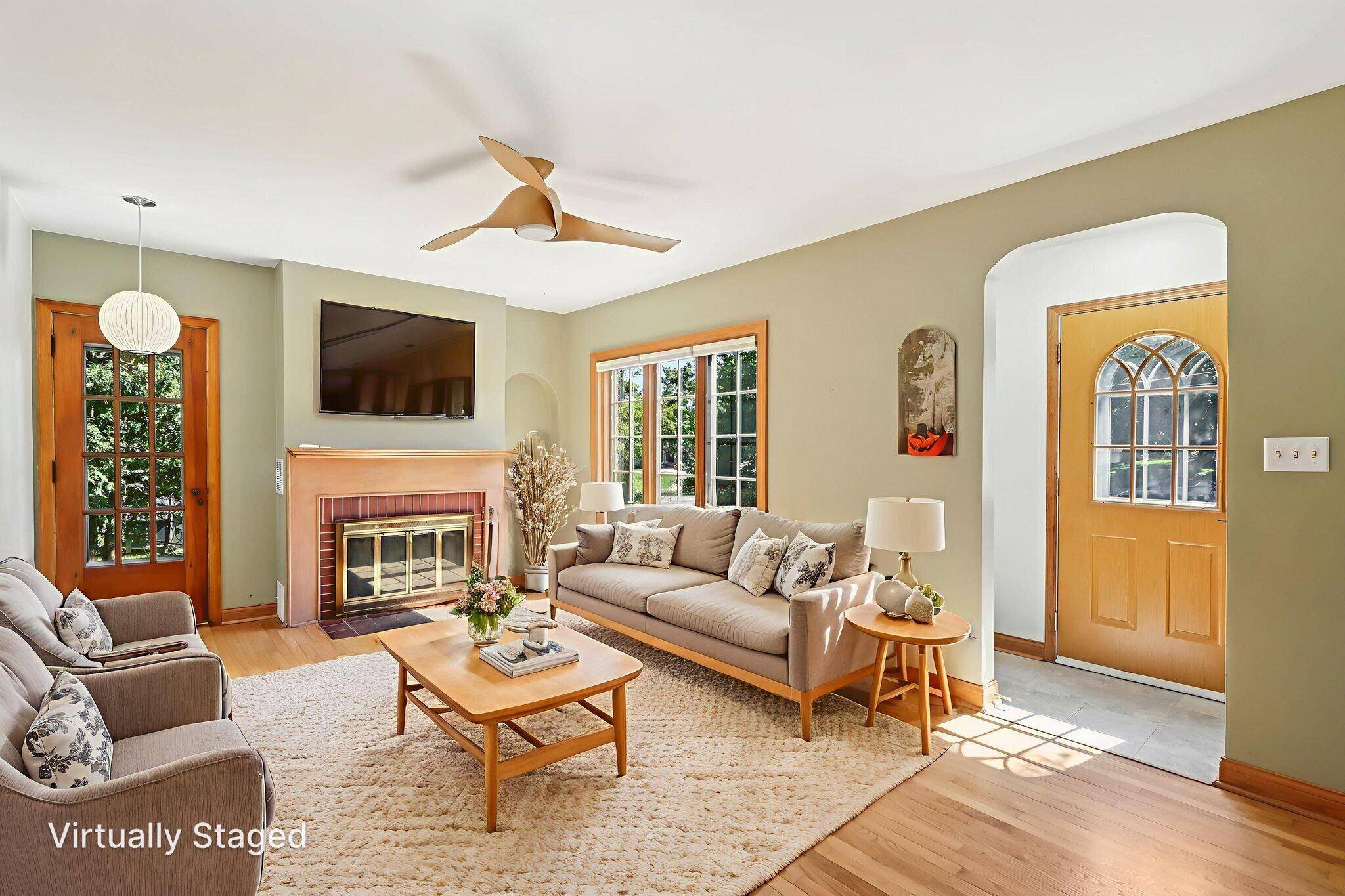 West Bend, WI 53095,1370 Chestnut St