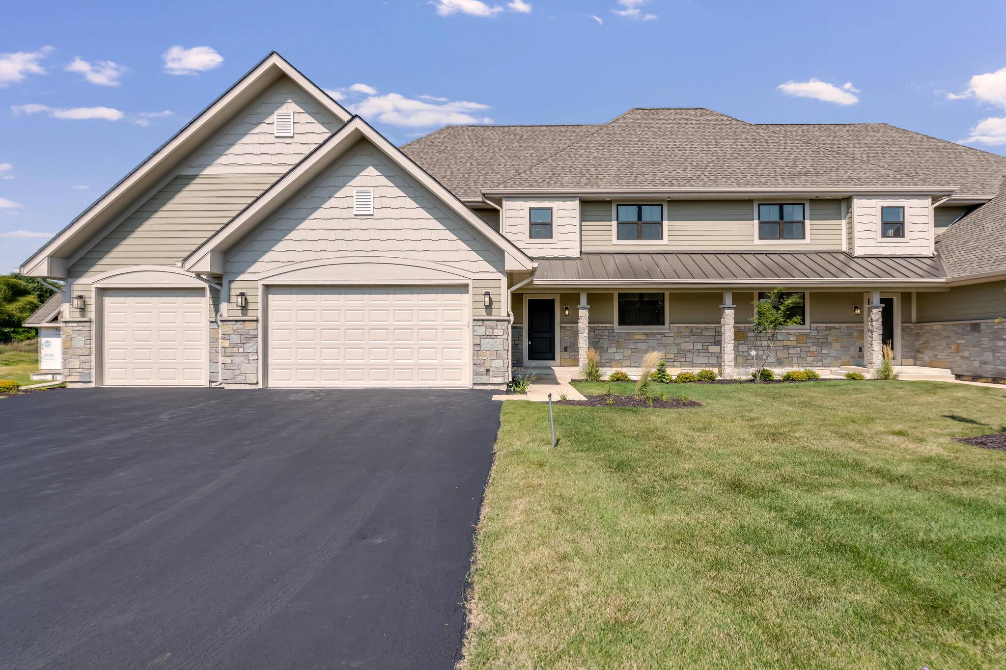Geneva, WI 53147,713 Greenview Cir Unit 55-18A