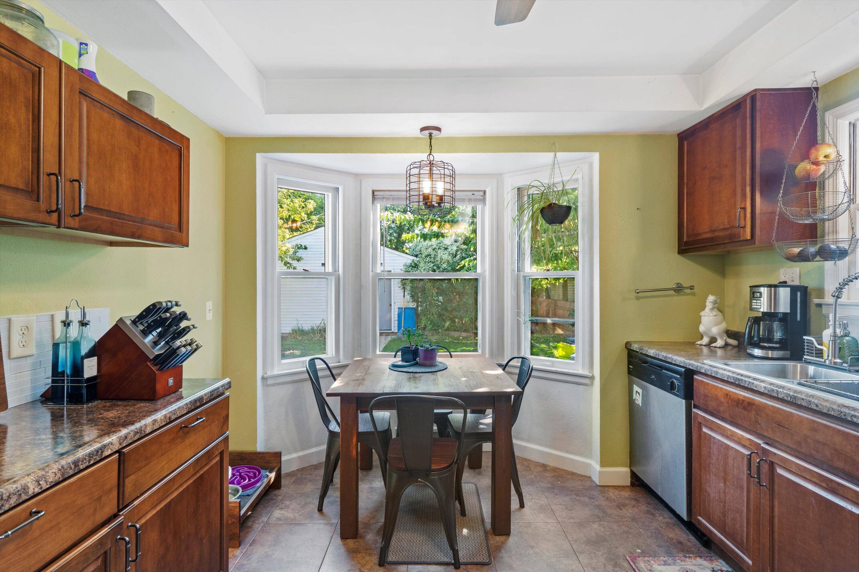 Milwaukee, WI 53222,3618 N 77th St