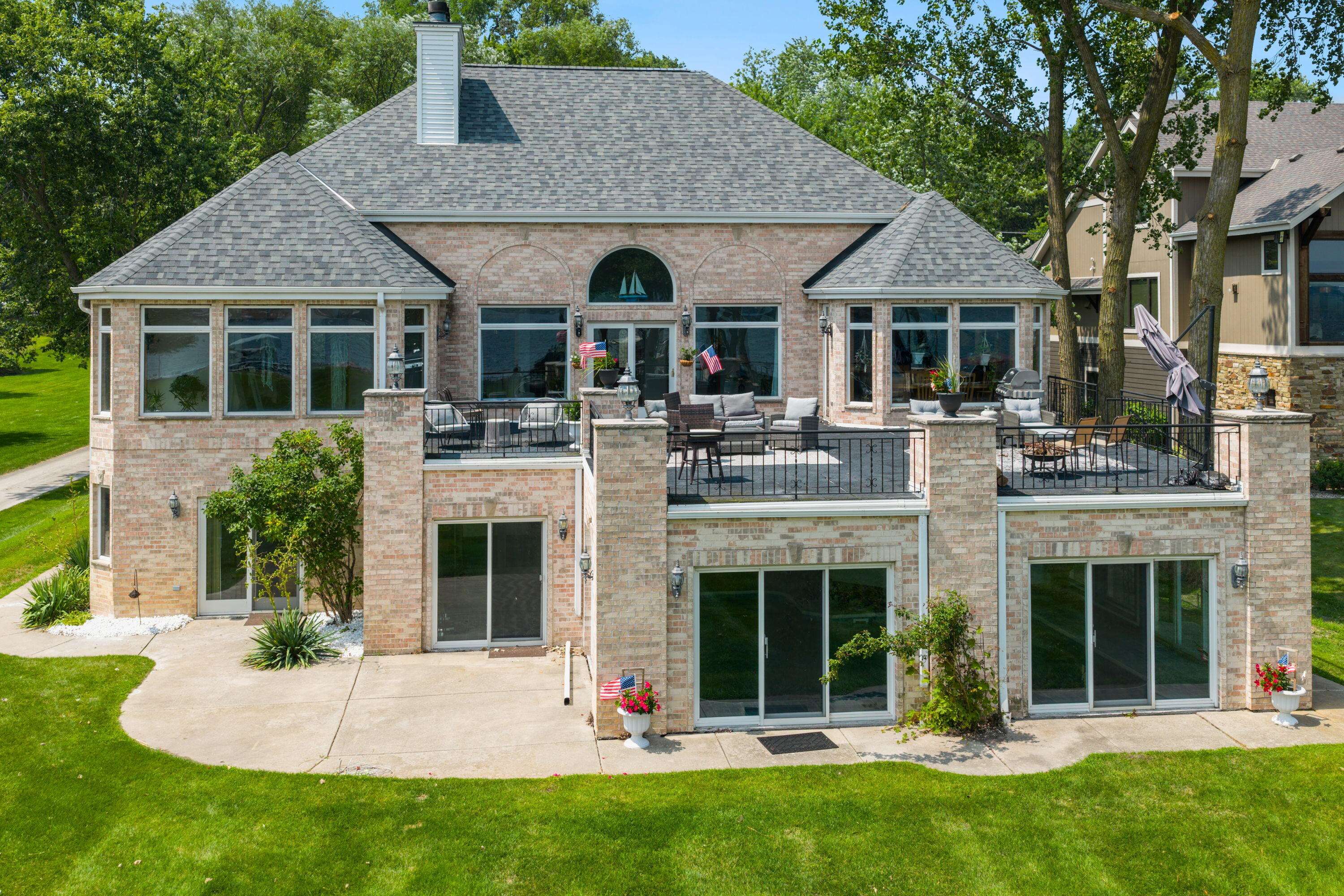 Delafield, WI 53072,W304N2470 Maple Ave