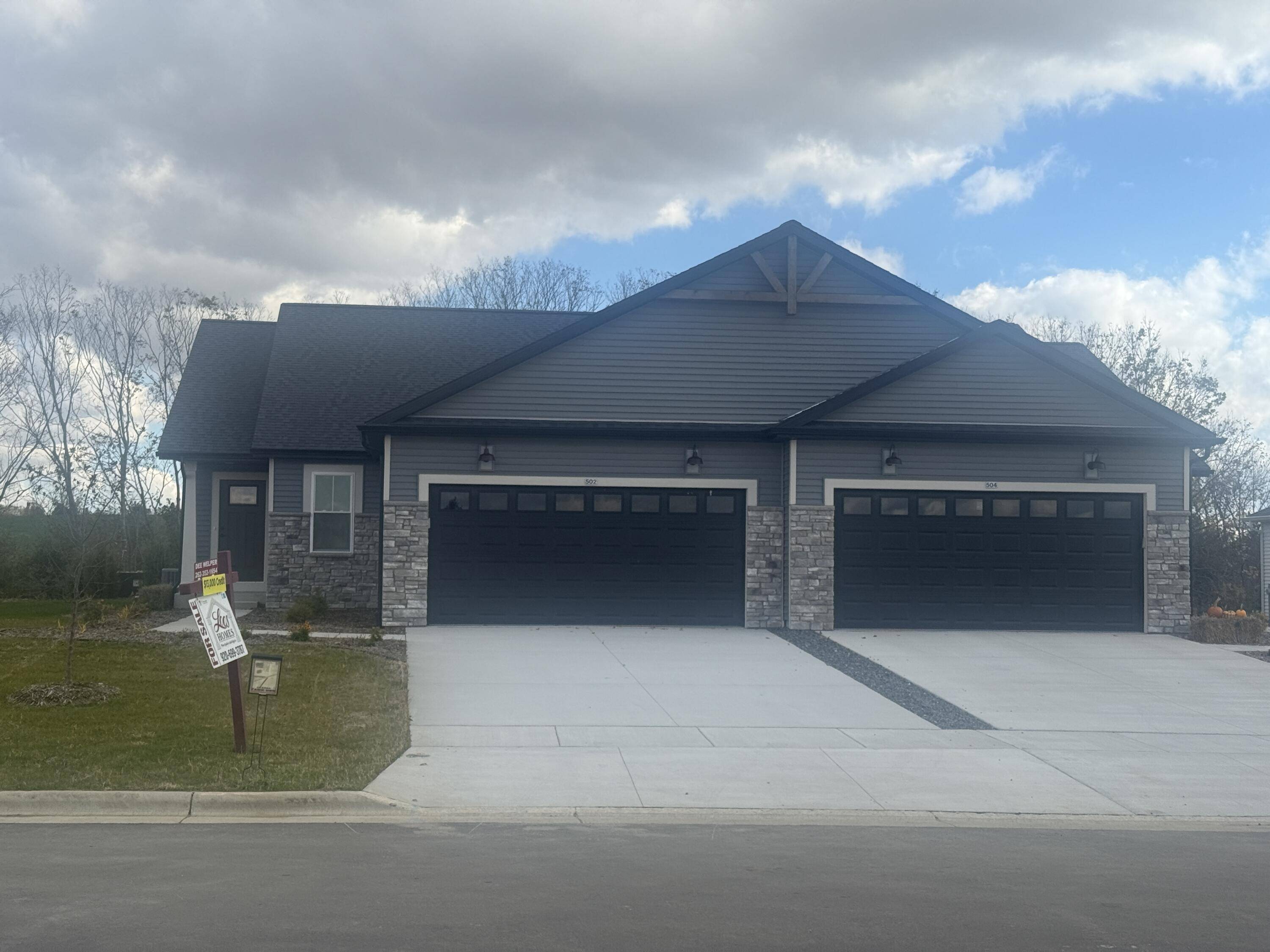 Jefferson, WI 53549,502 Golf Dr