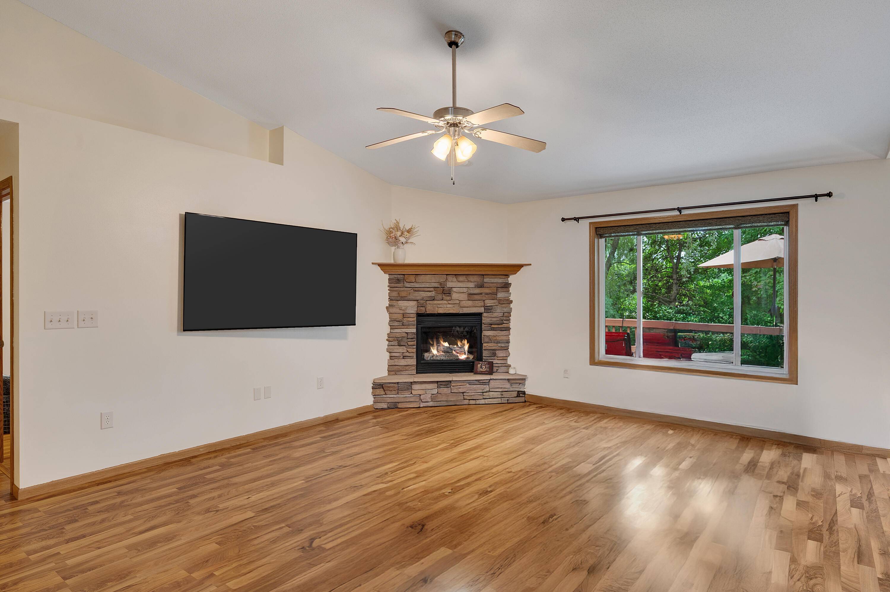 Holmen, WI 54636,2026 Crooked Ave