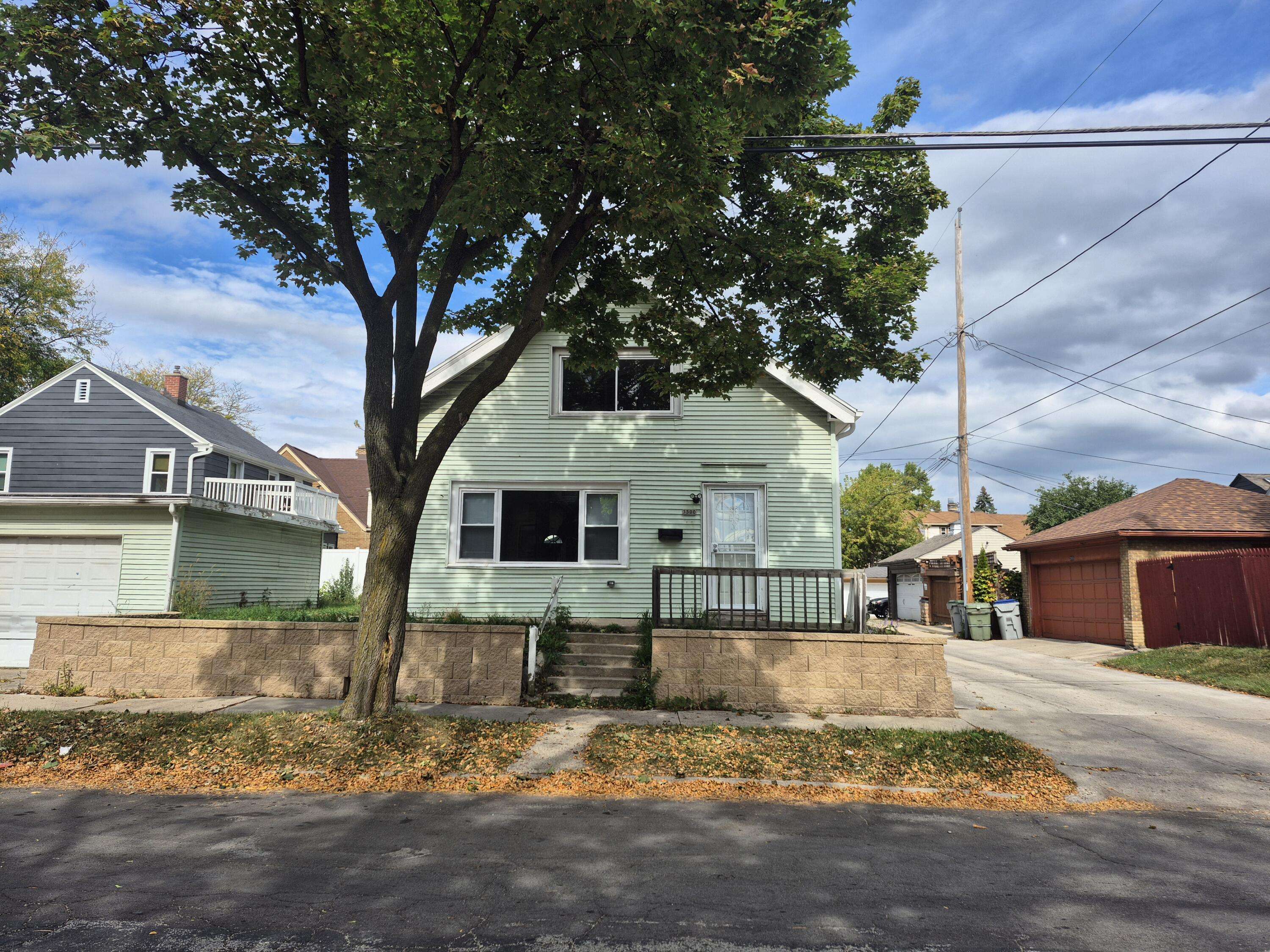 Milwaukee, WI 53216,3300 N 44th St