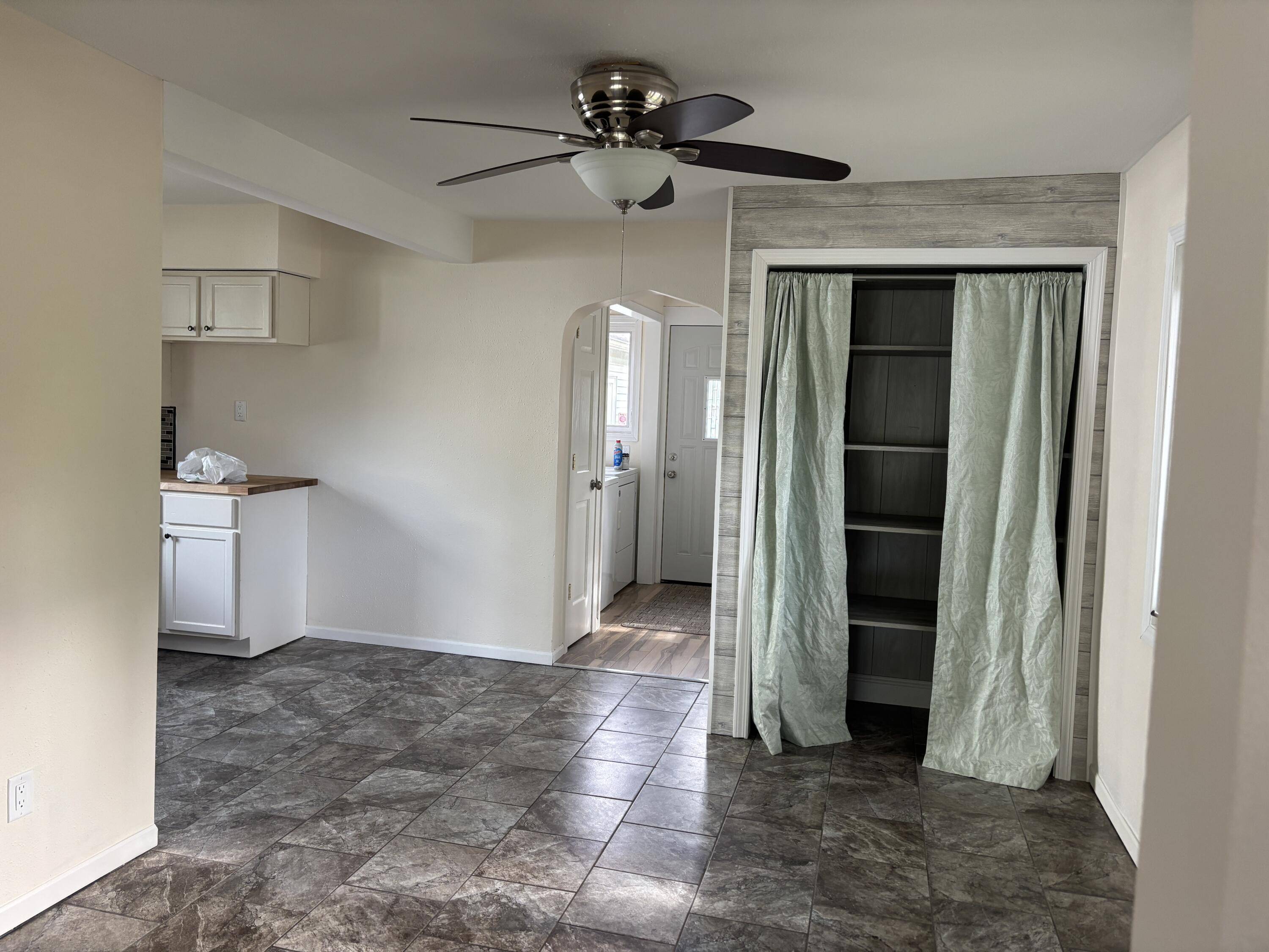 Watertown, WI 53094,219 E Water St