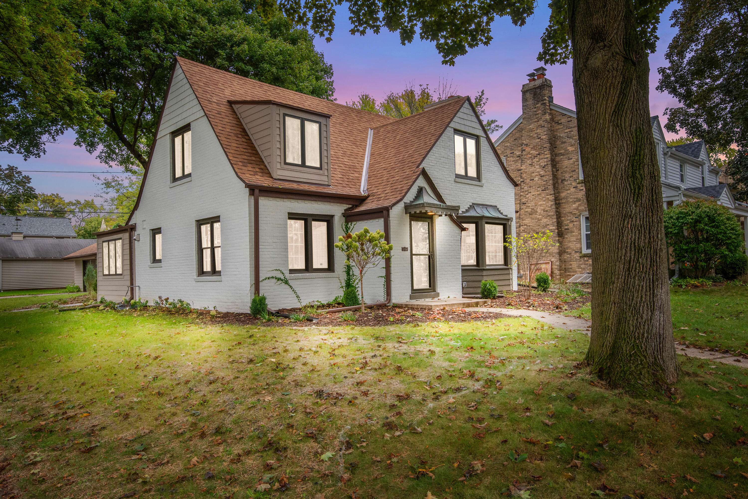 Wauwatosa, WI 53226,2578 N 88th St