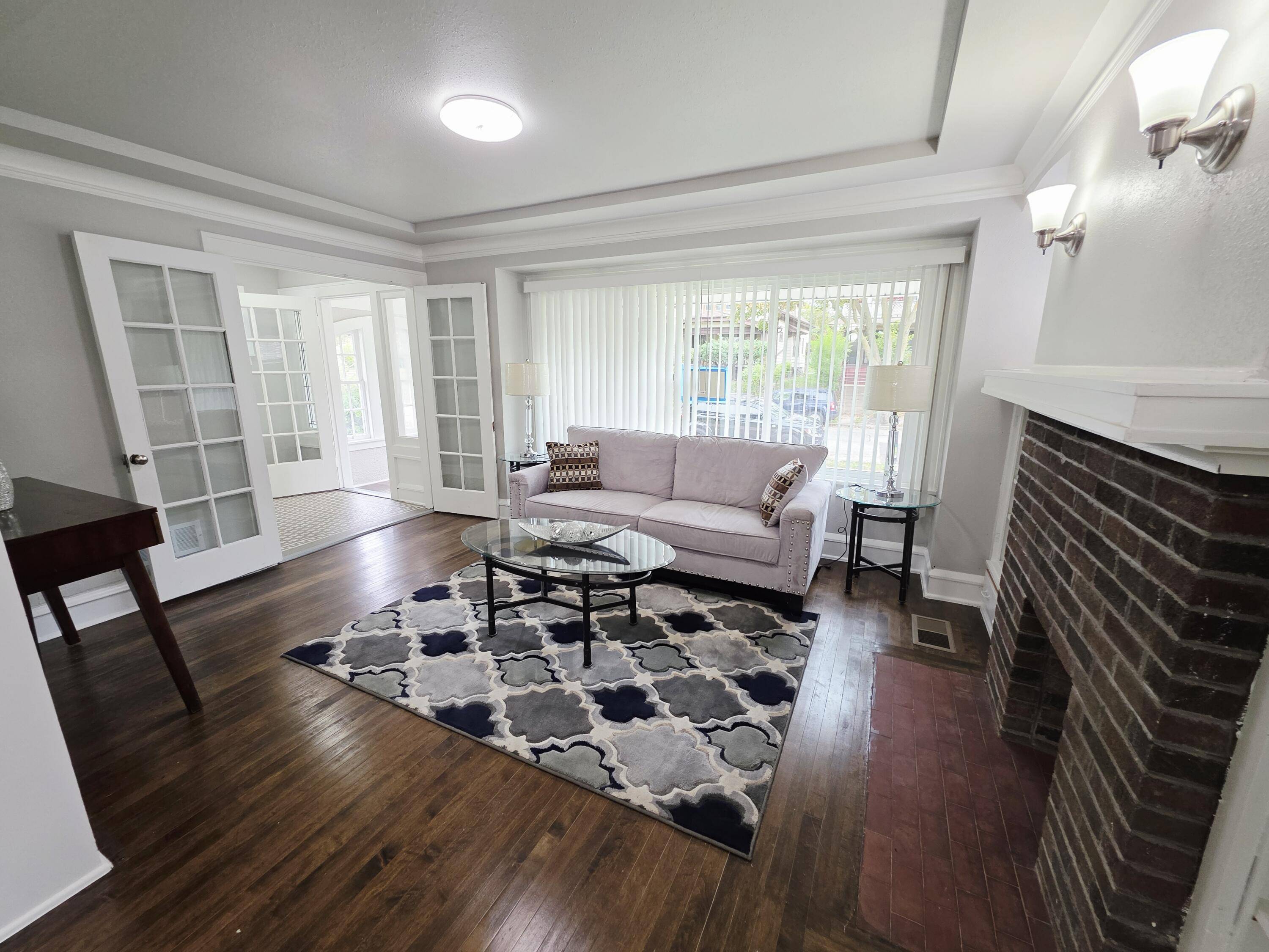 Milwaukee, WI 53206,3713 N 15th St