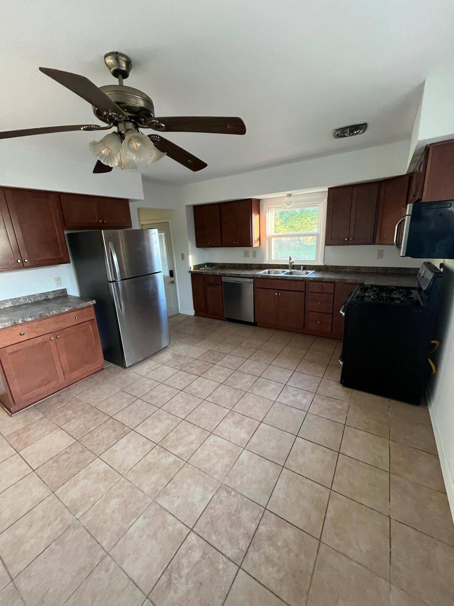 Cudahy, WI 53110,6196 S Tarbert Ct