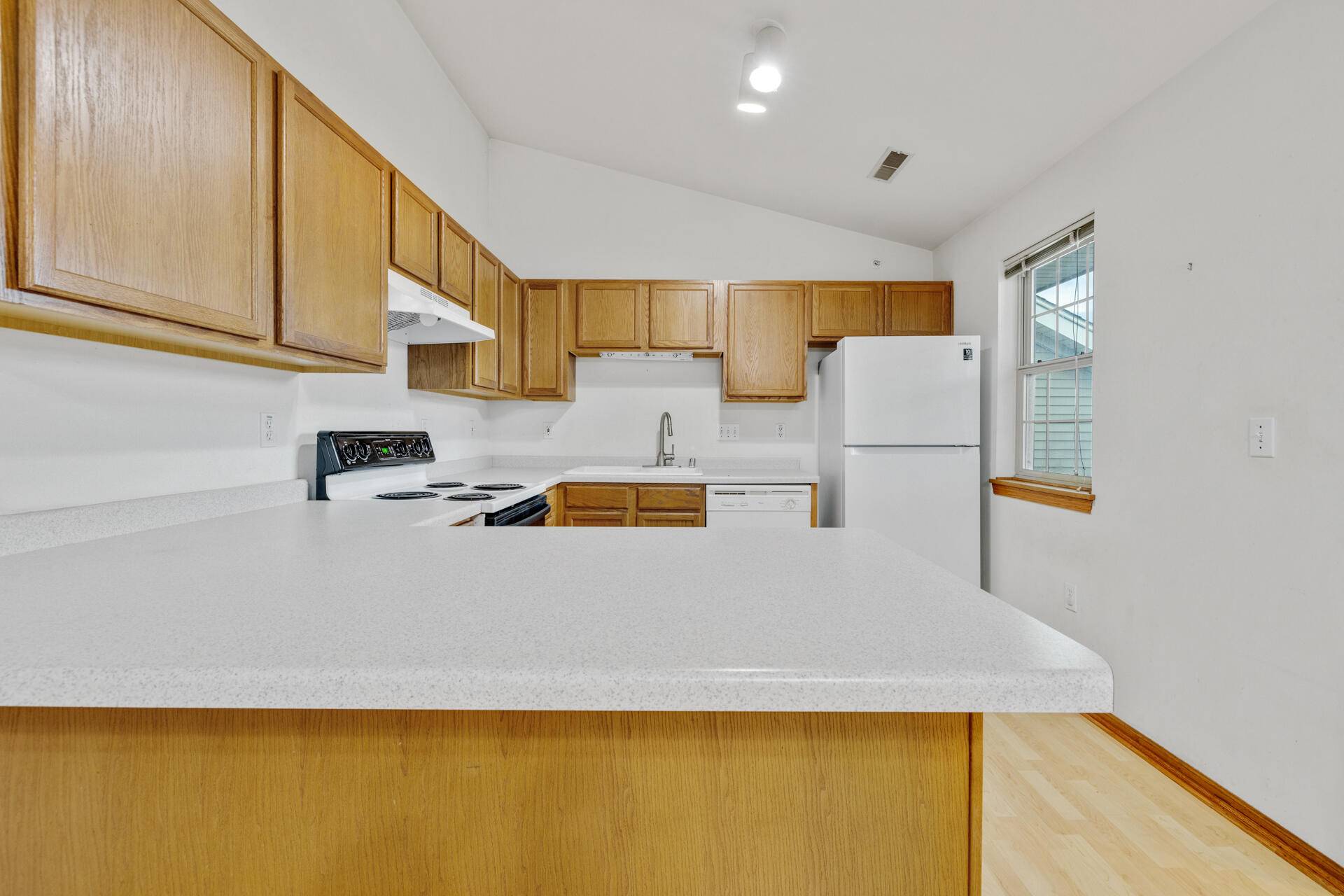 Brookfield, WI 53045,18520 Emerald Cir Unit F