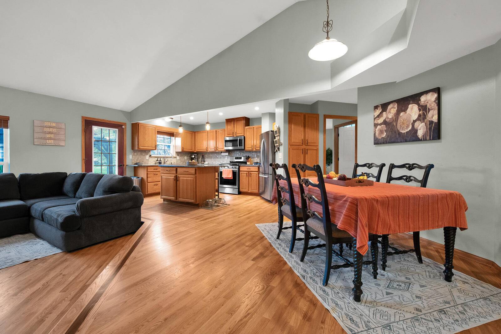 Caledonia, WI 53402,1823 Creek Ridge Dr