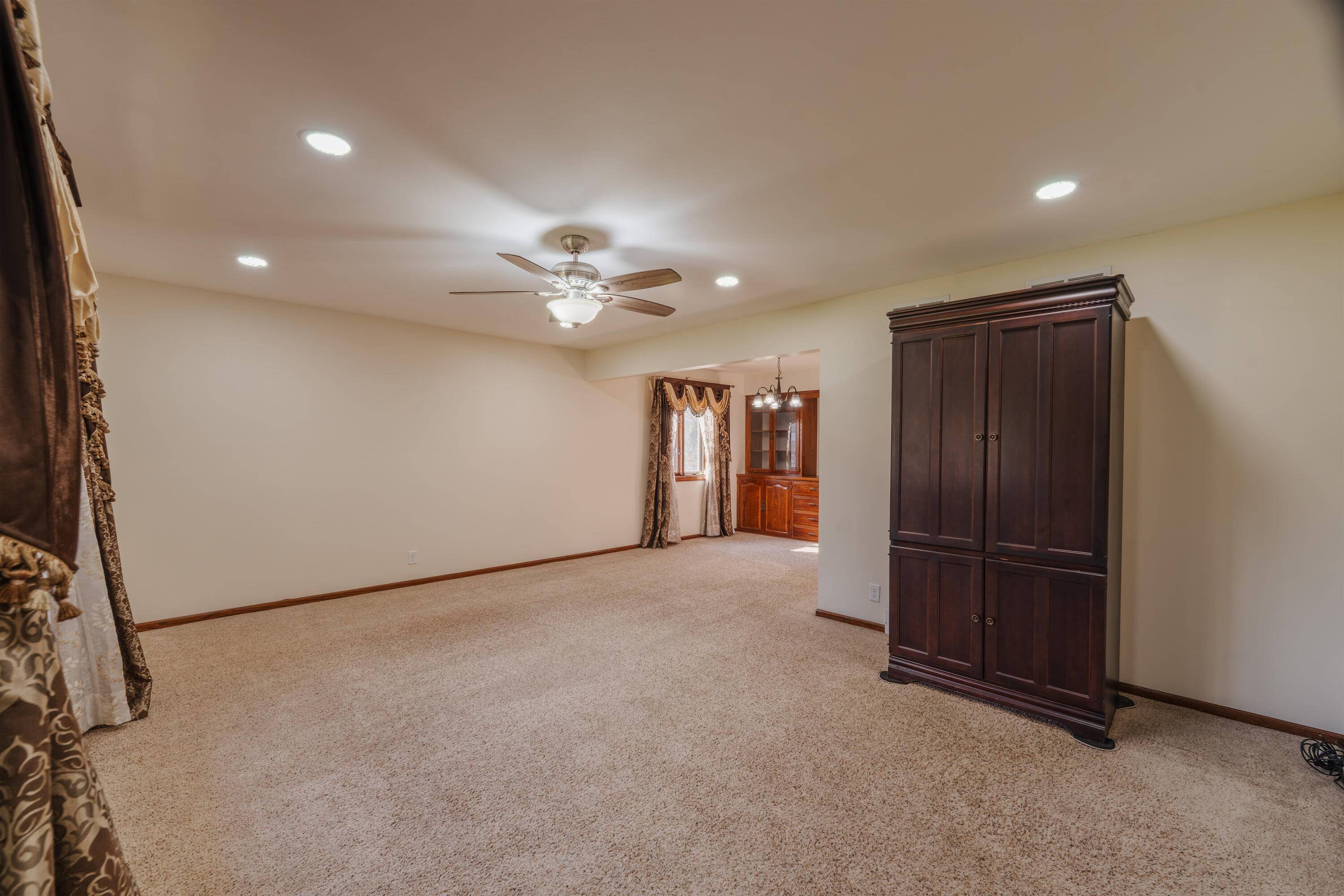 New Berlin, WI 53151,3295 S 149th St