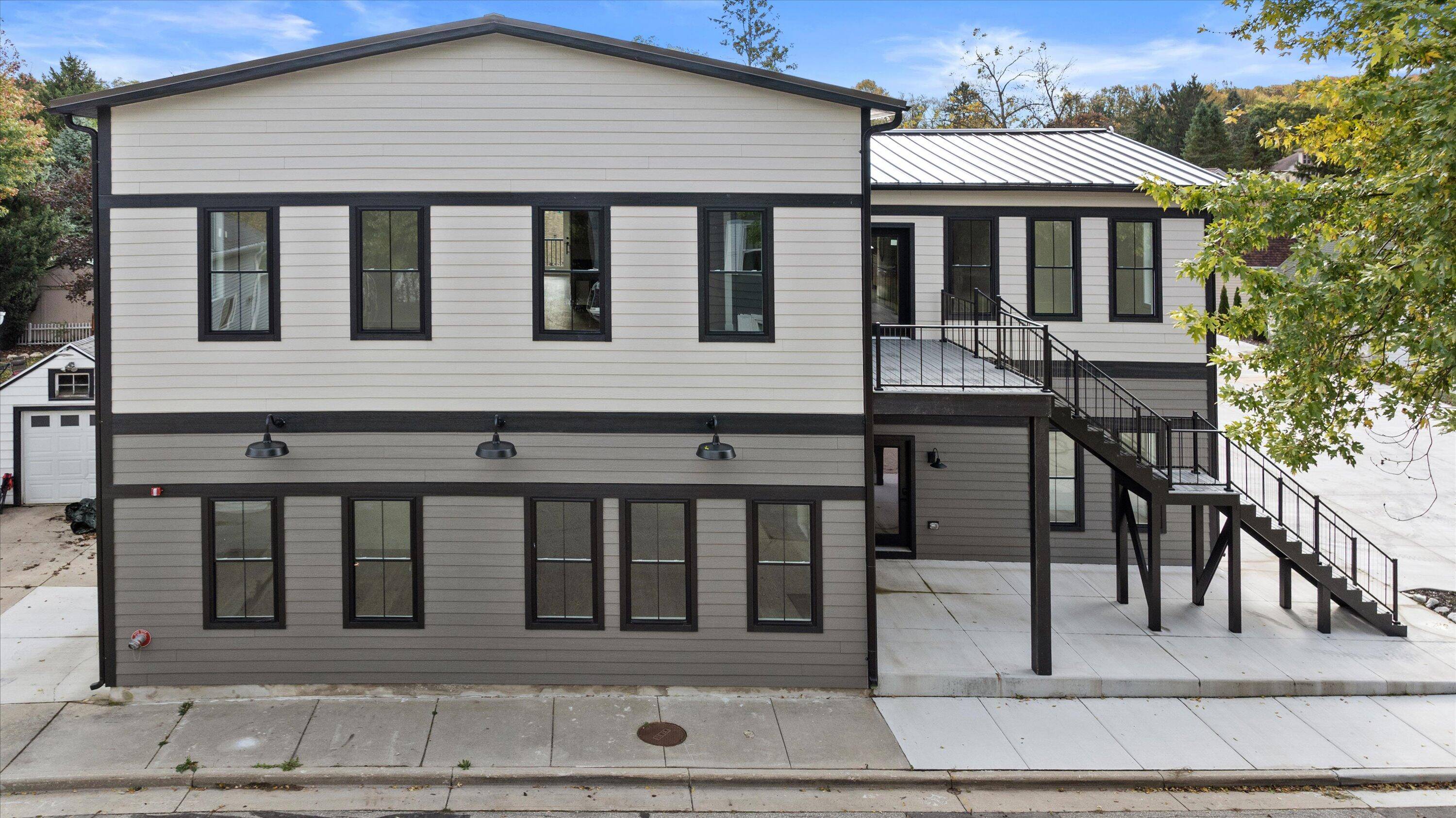 Slinger, WI 53086,308 Oak St Unit 102