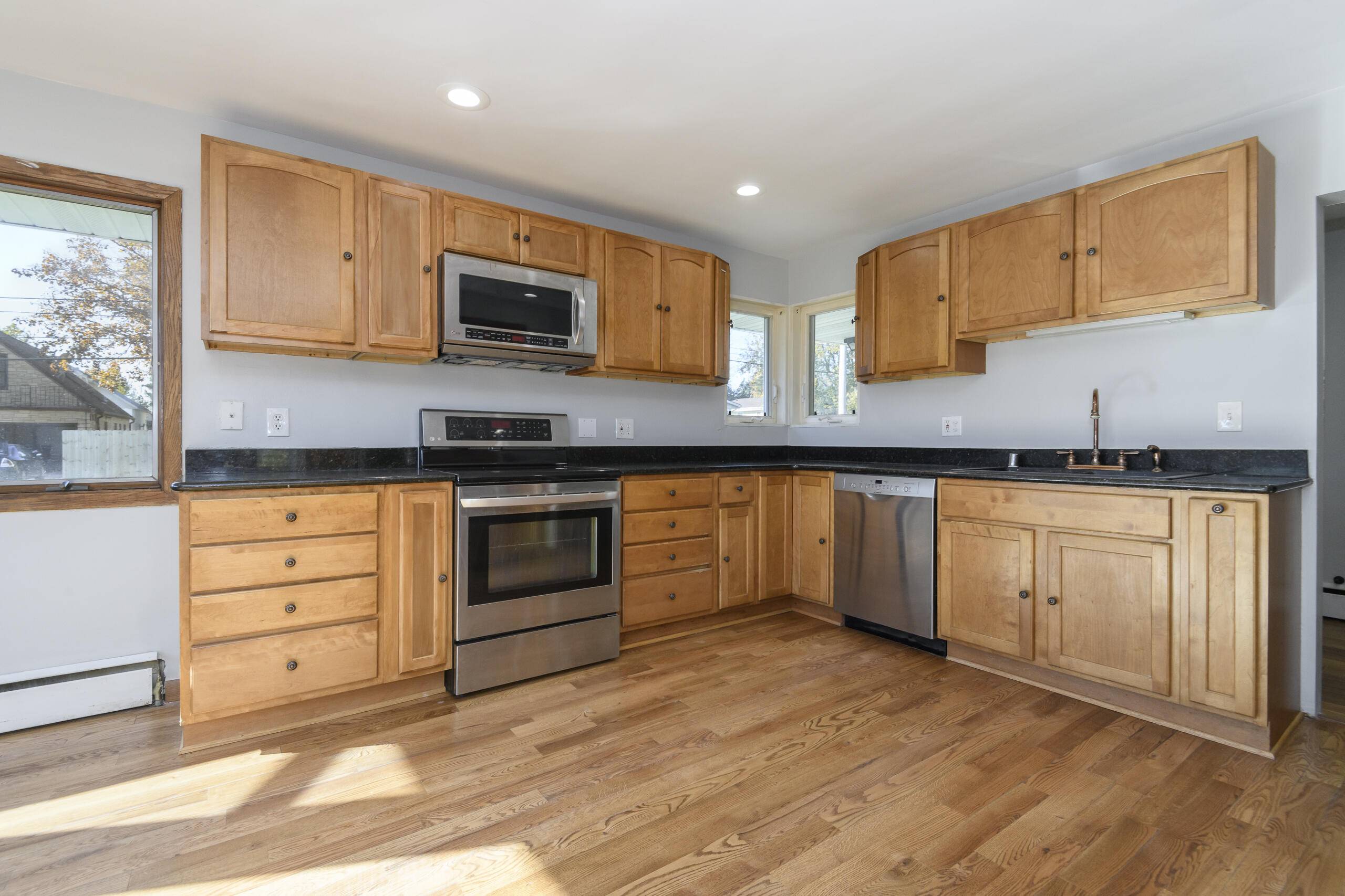 Iron Ridge, WI 53035,202 East Ave