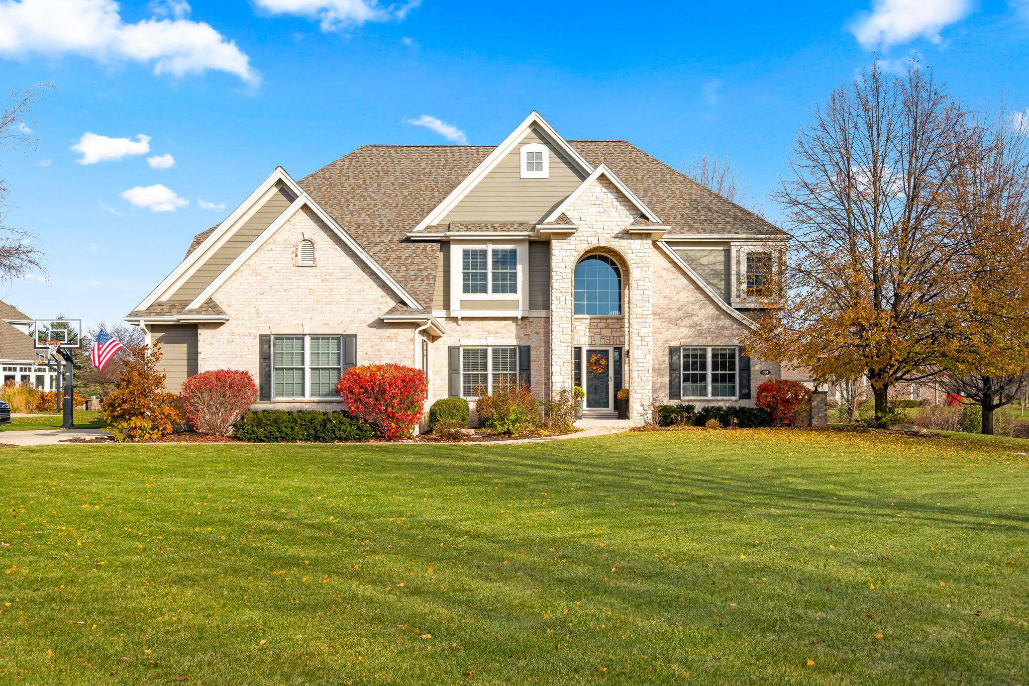 Hartland, WI 53029,394 Sunshine Dr