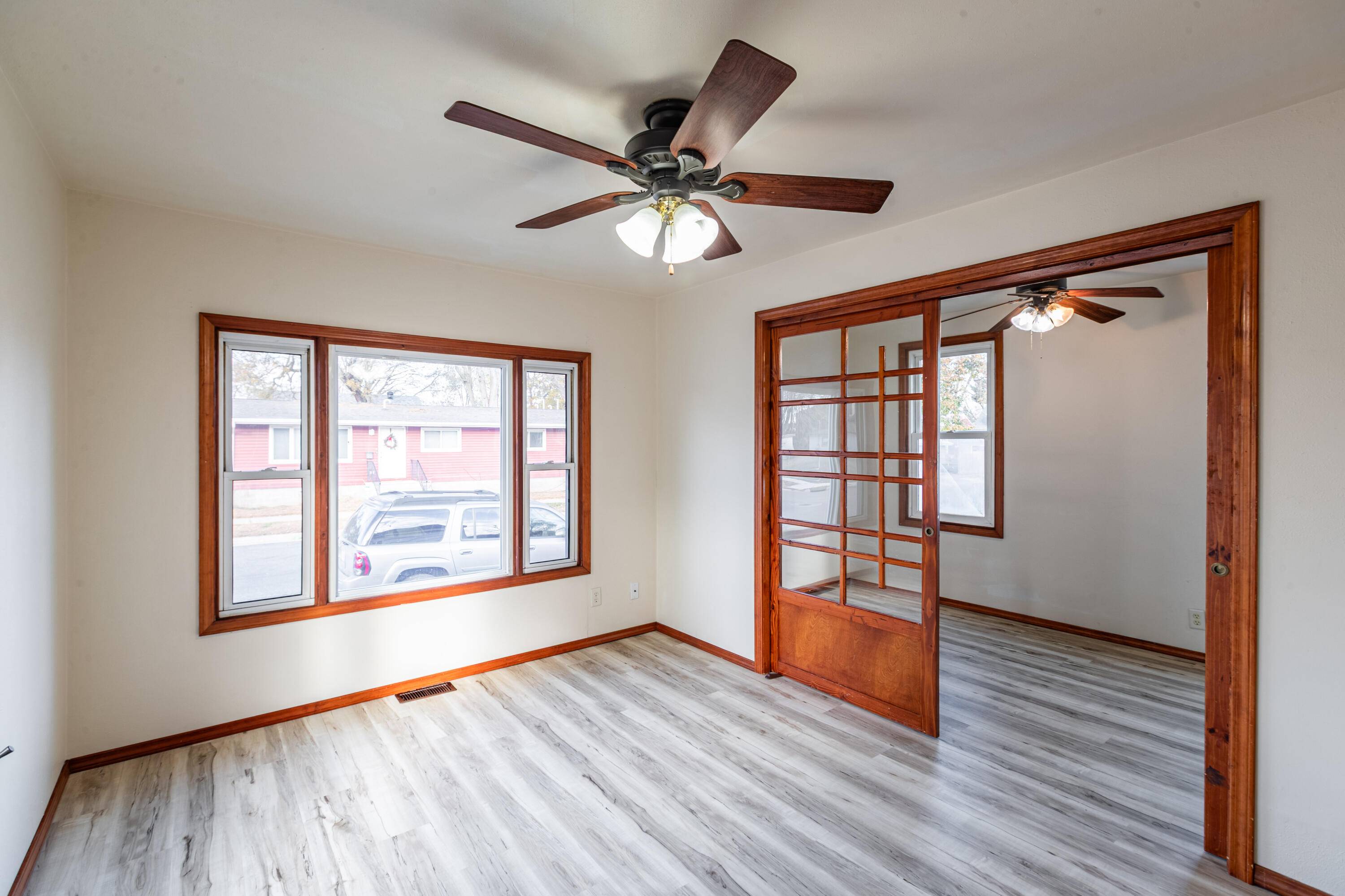 La Crosse, WI 54603,2042 Liberty St