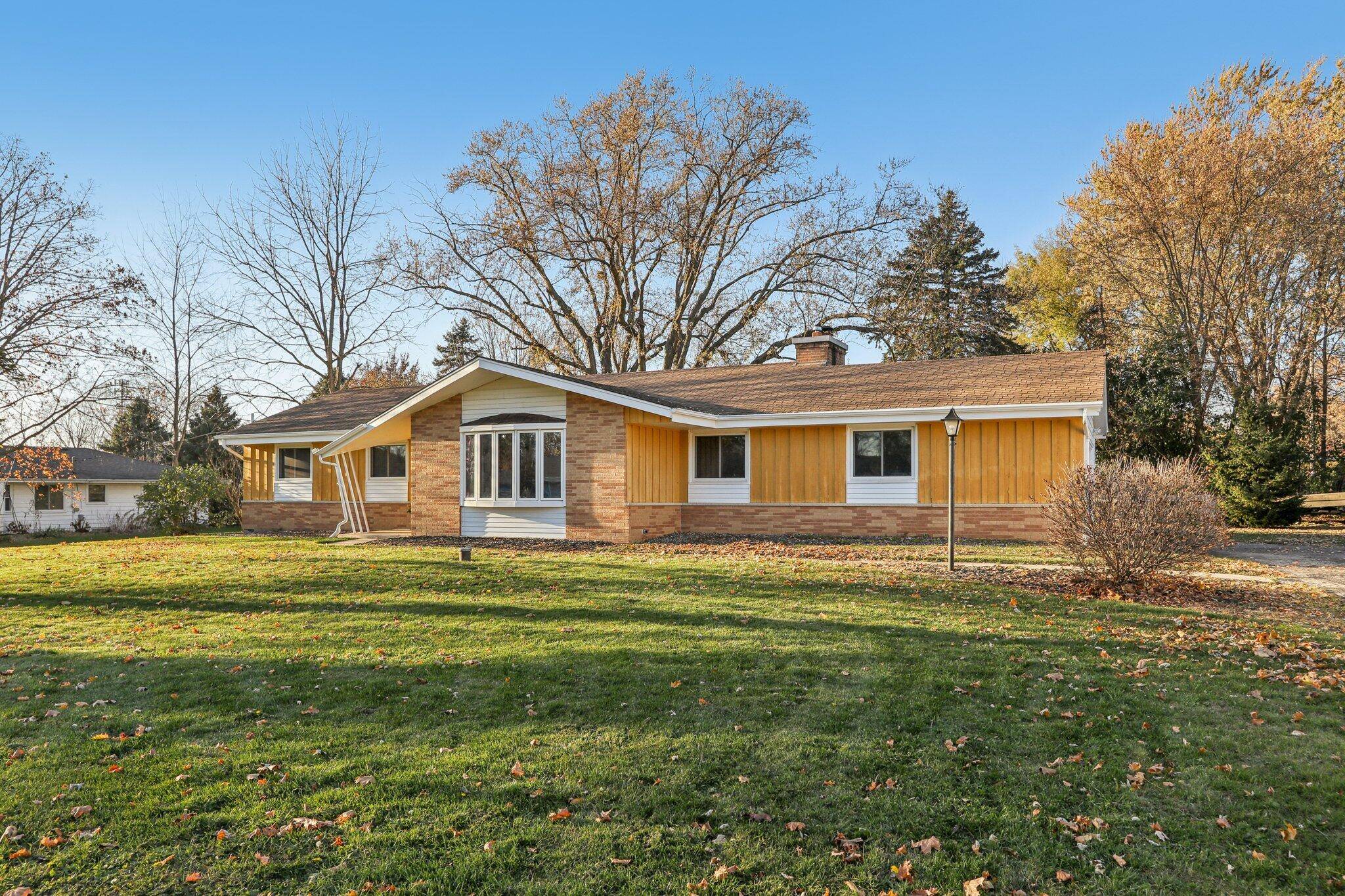 Waukesha, WI 53188,2904 Chancery Ln