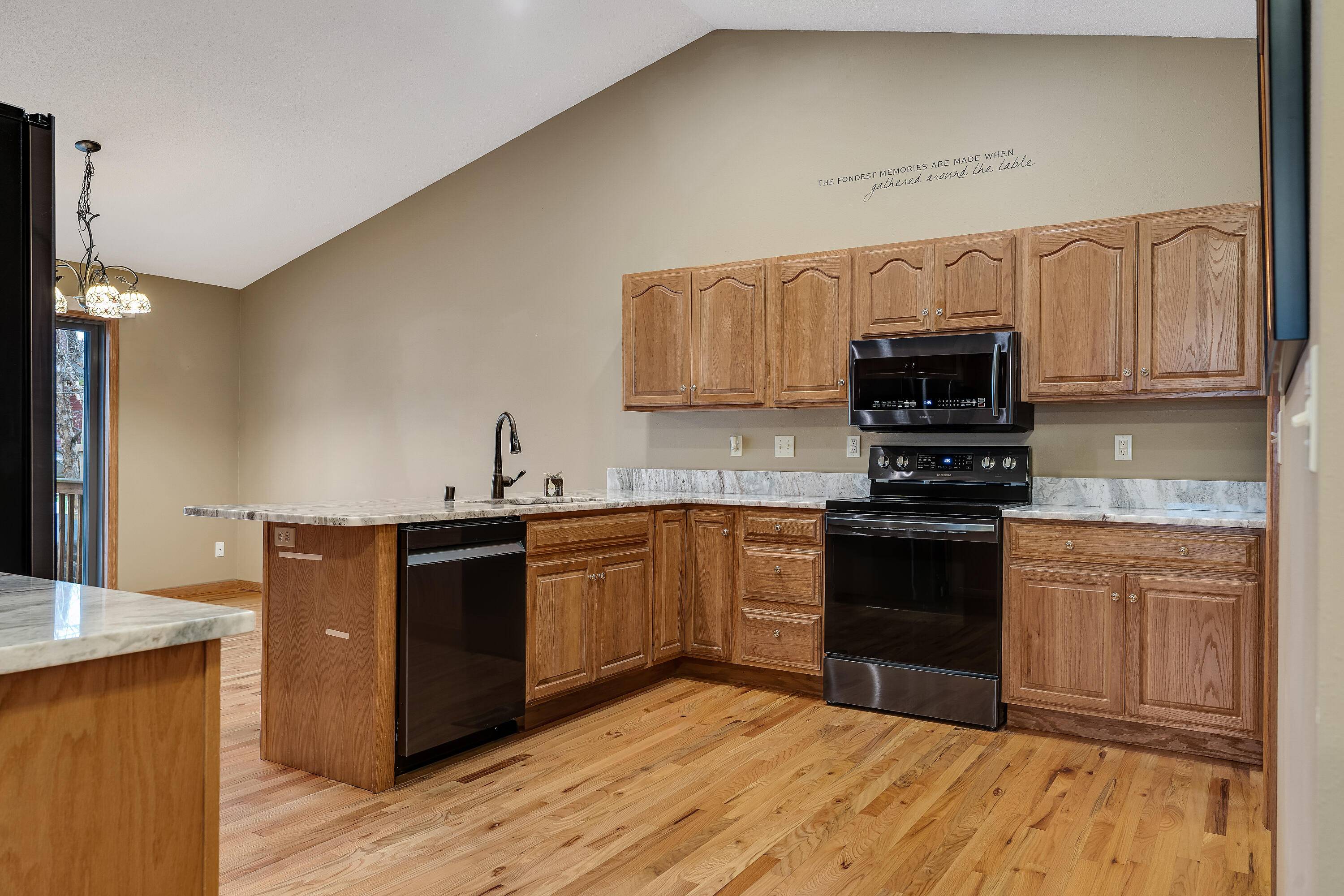 Onalaska, WI 54650,1522 Franklin St