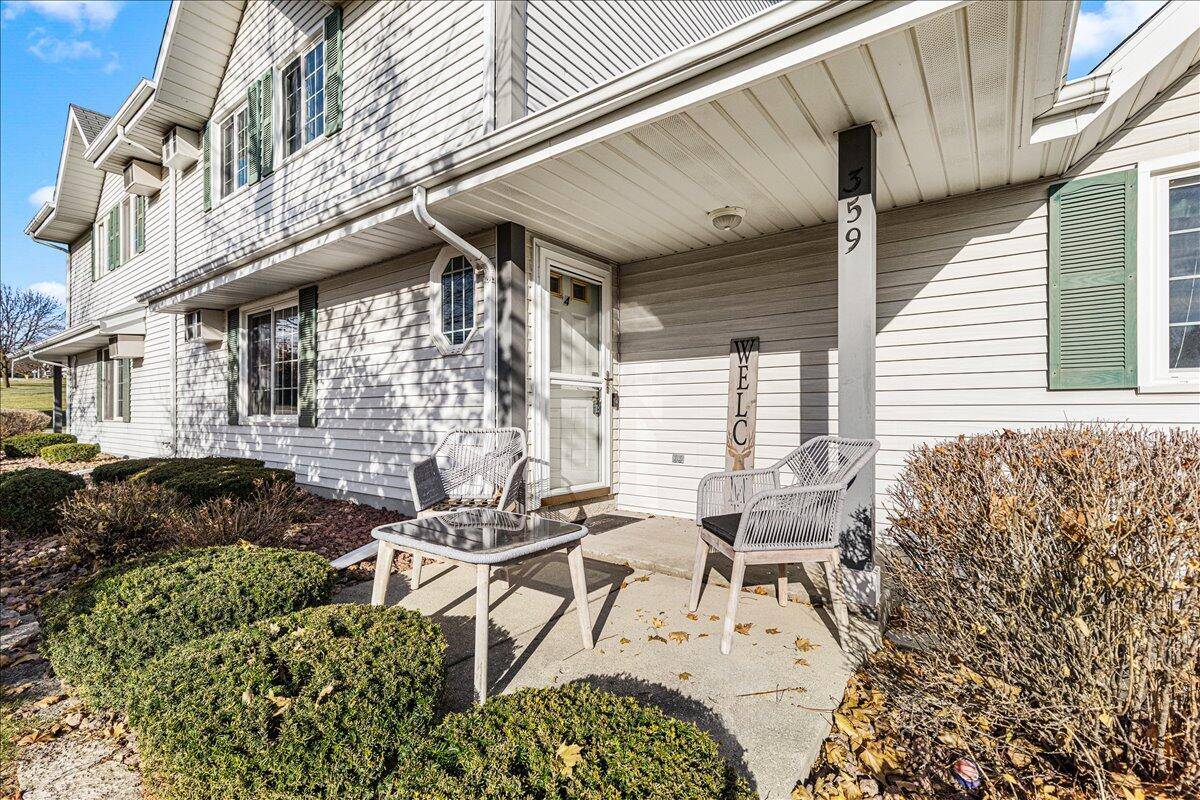 West Bend, WI 53095,359 Minz Park Cir Unit 4