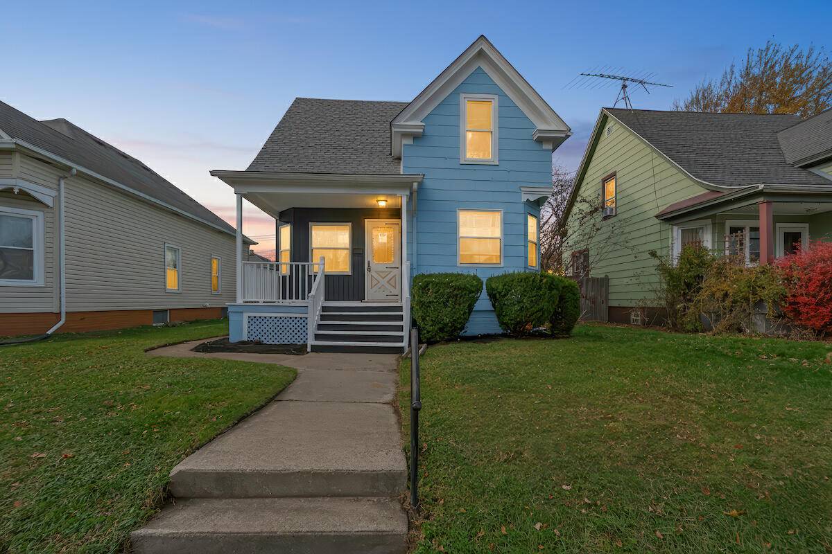 Racine, WI 53405,920 Grove Ave