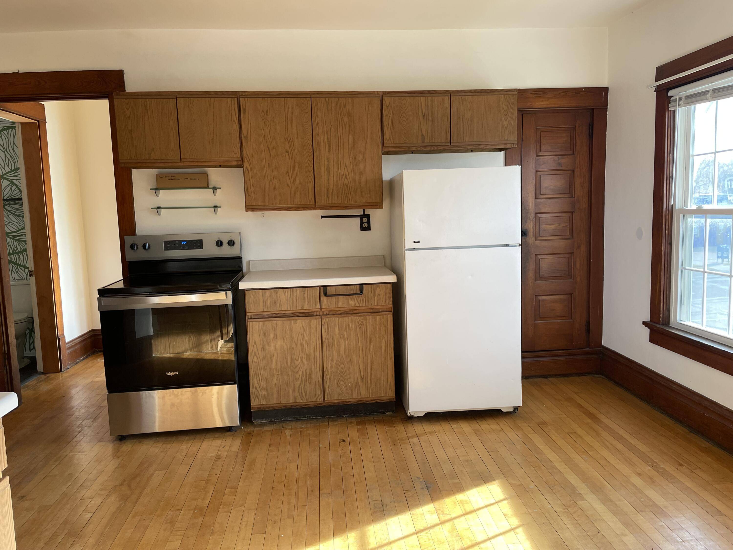 West Bend, WI 53095,546 S Main St