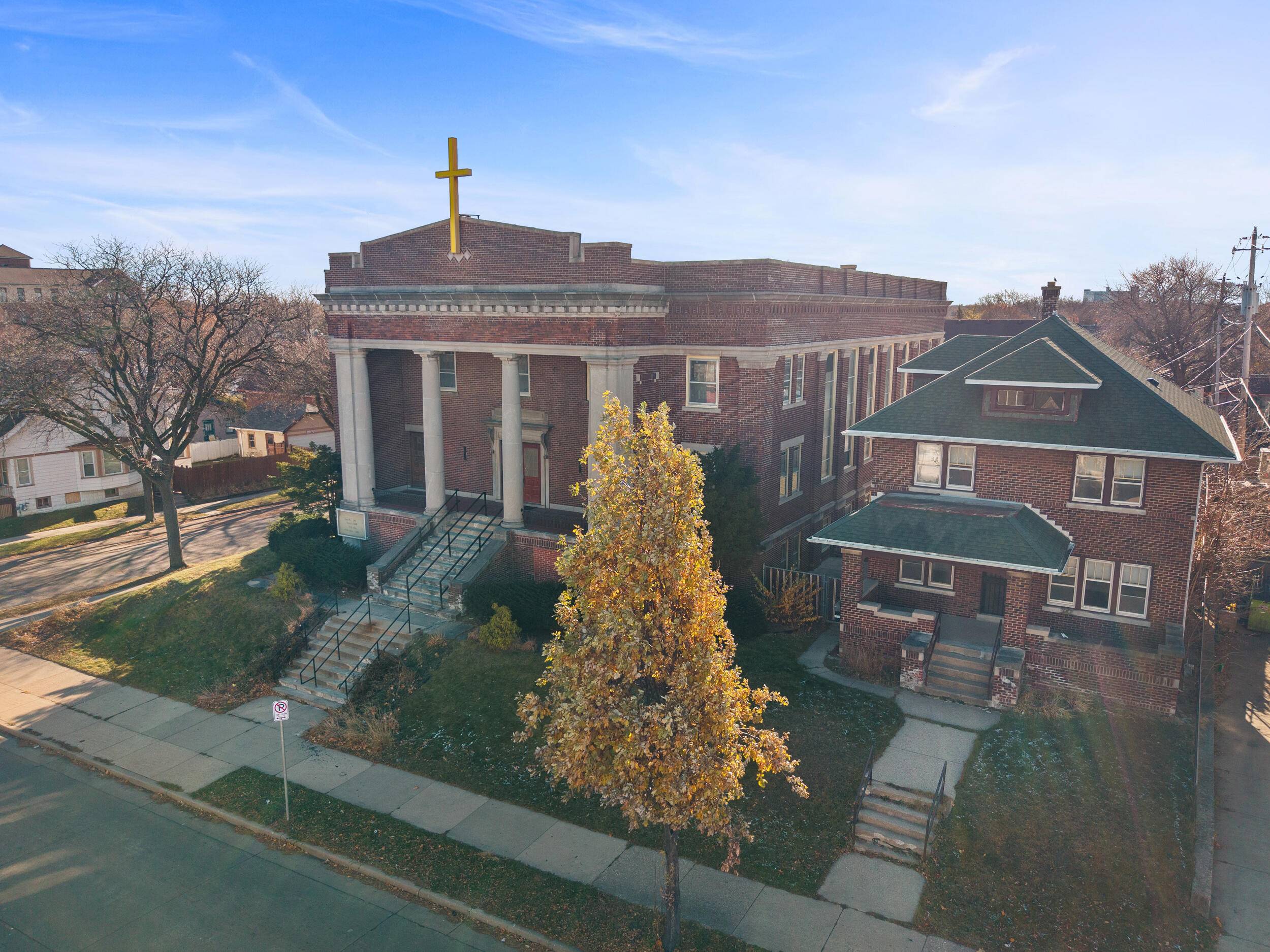 Milwaukee, WI 53215,3001 W Mitchell St