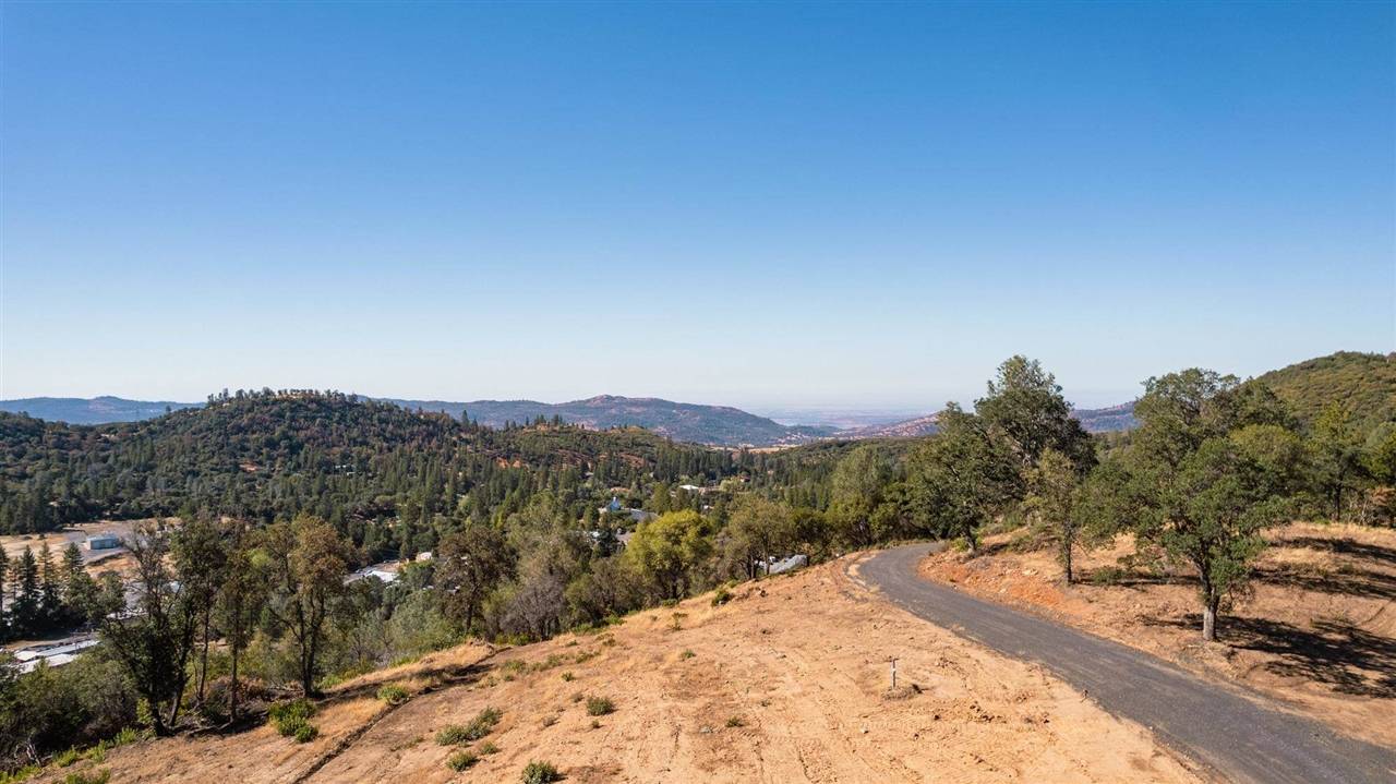 Big Oak Flat, CA 95305,17880 State Highway 120